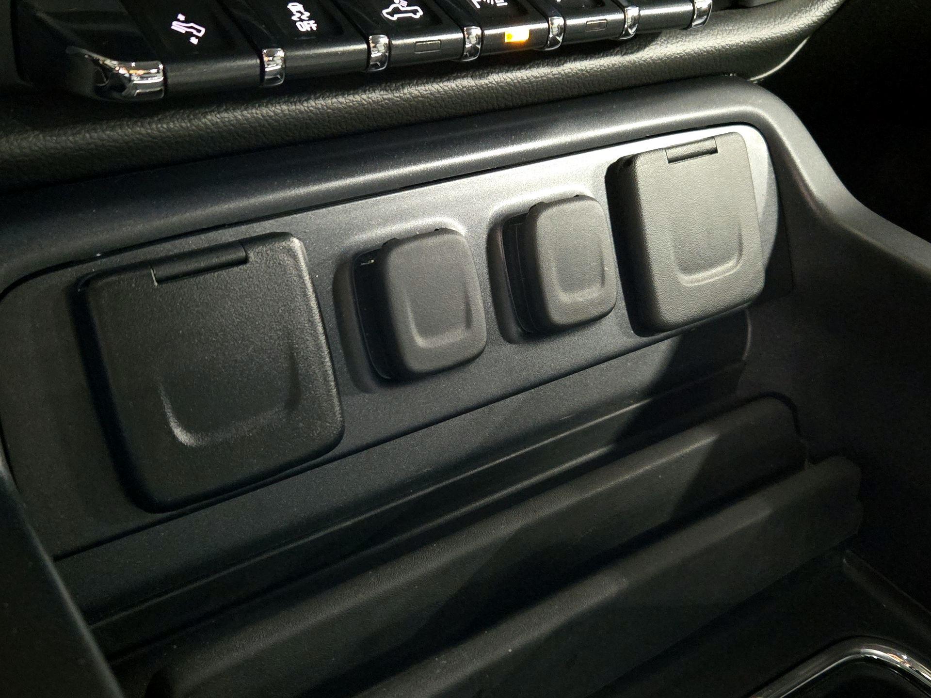 Thumbnail: 2018 GMC Sierra 1500 - 18