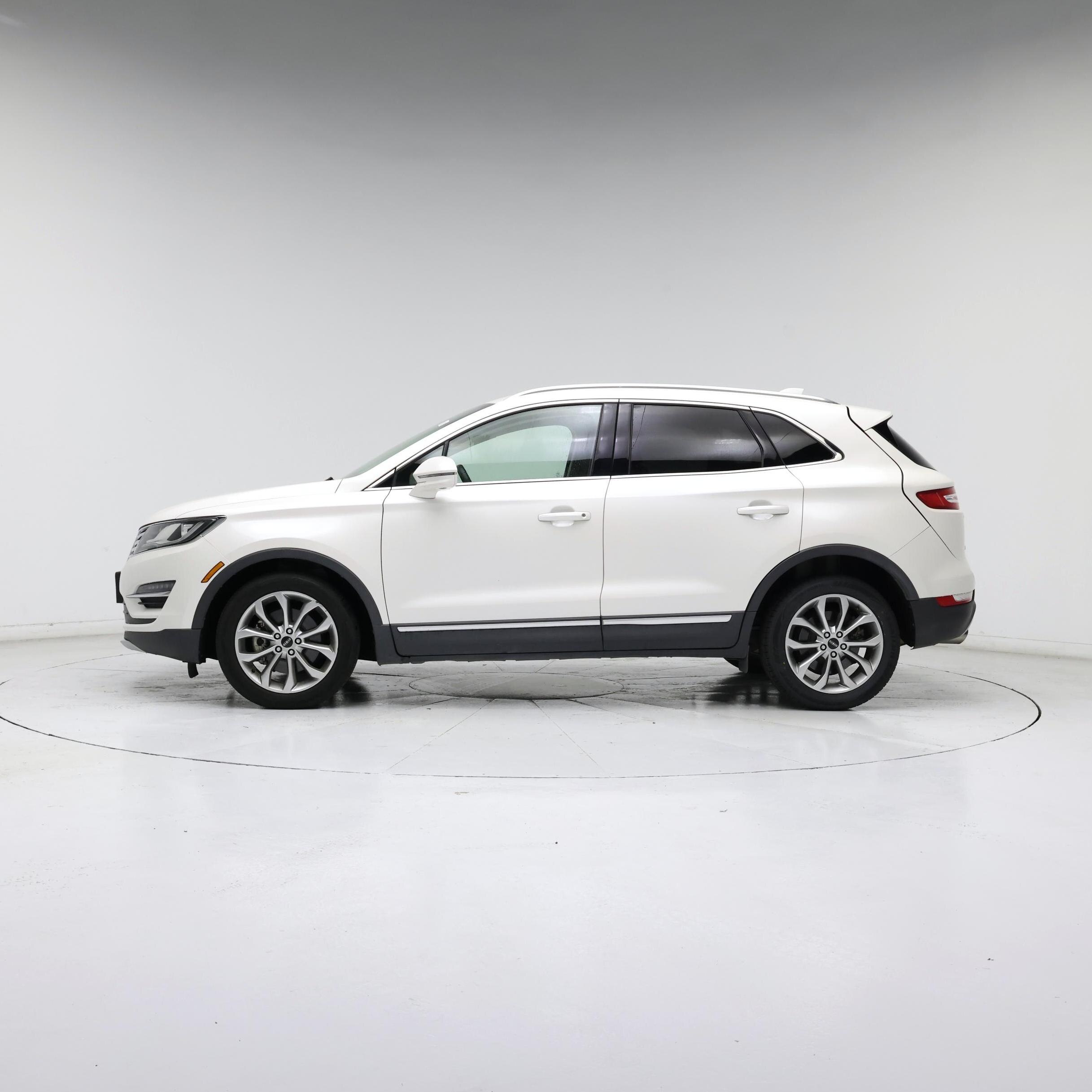 Thumbnail: 2018 Lincoln MKC - 3