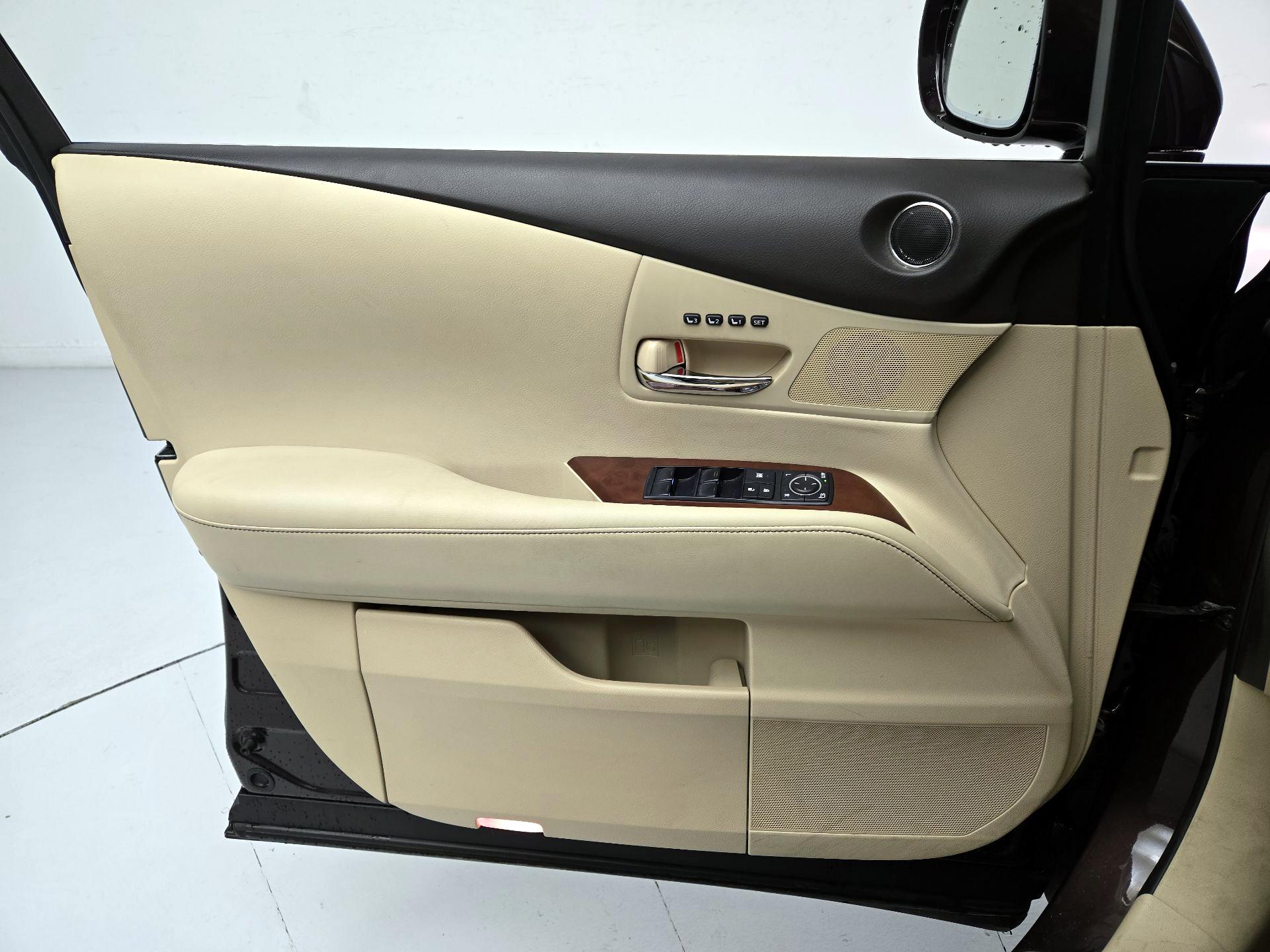 Thumbnail: 2015 Lexus RX - 12