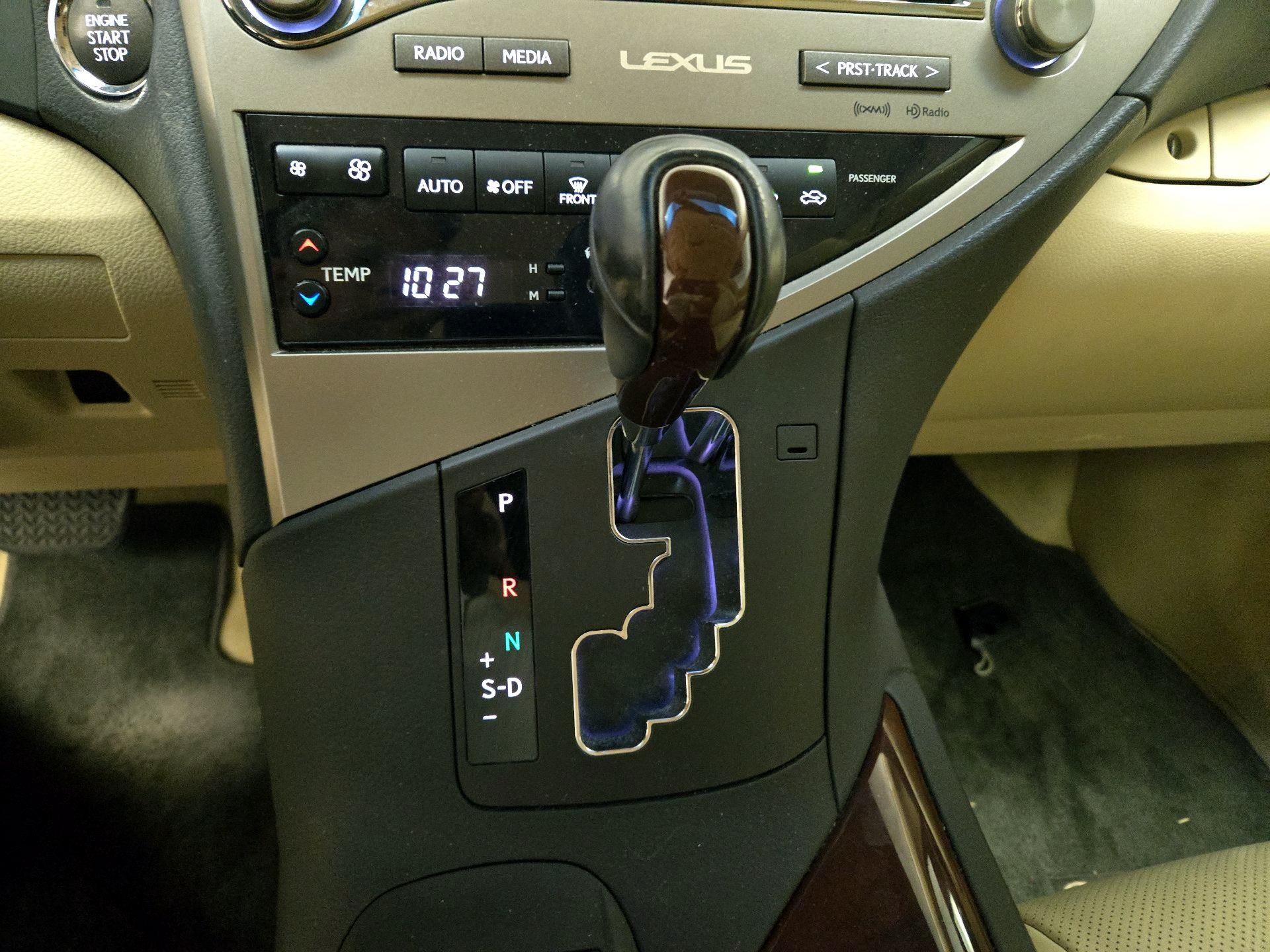 Thumbnail: 2015 Lexus RX - 17