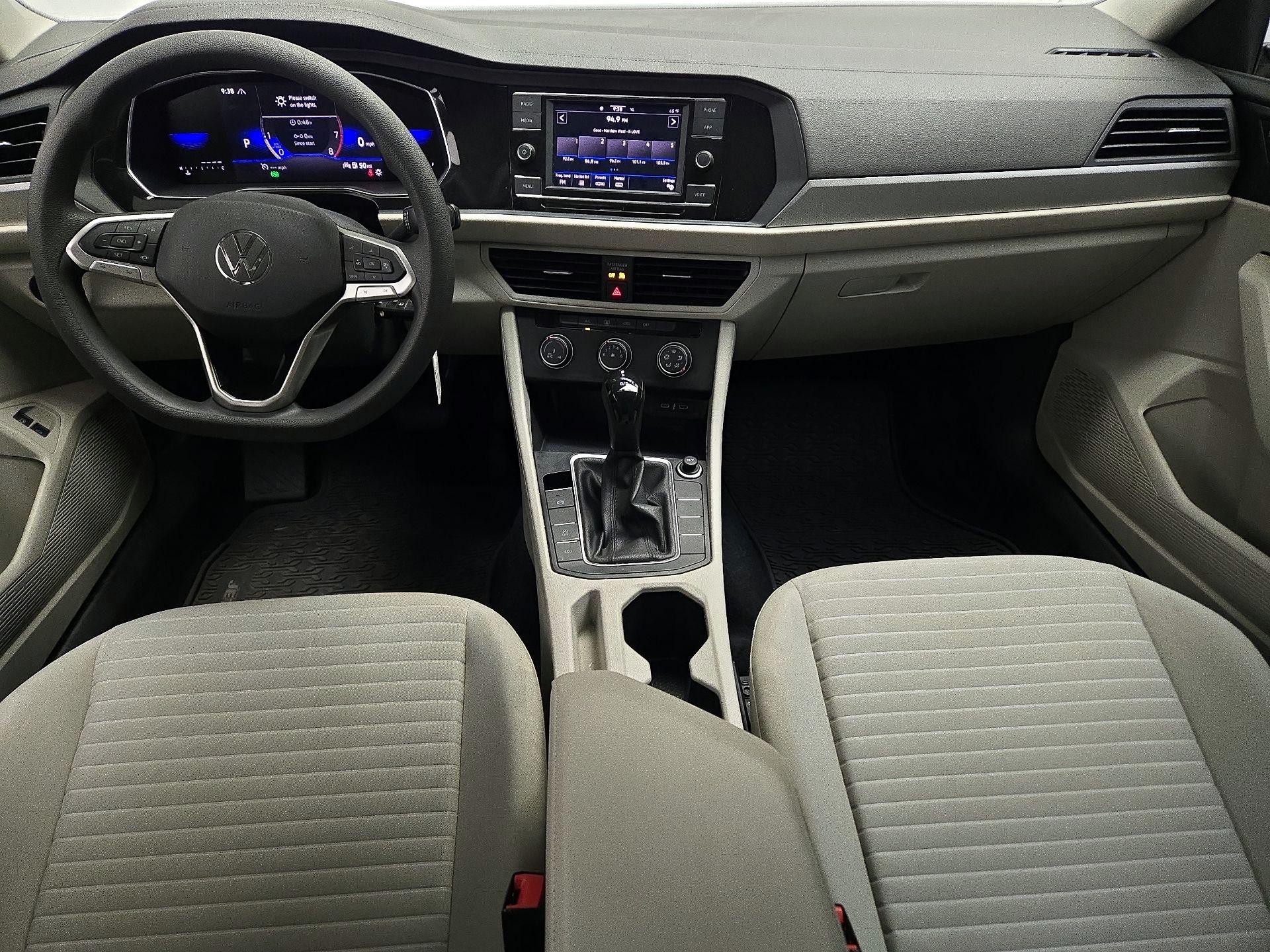 Thumbnail: 2023 Volkswagen Jetta - 9