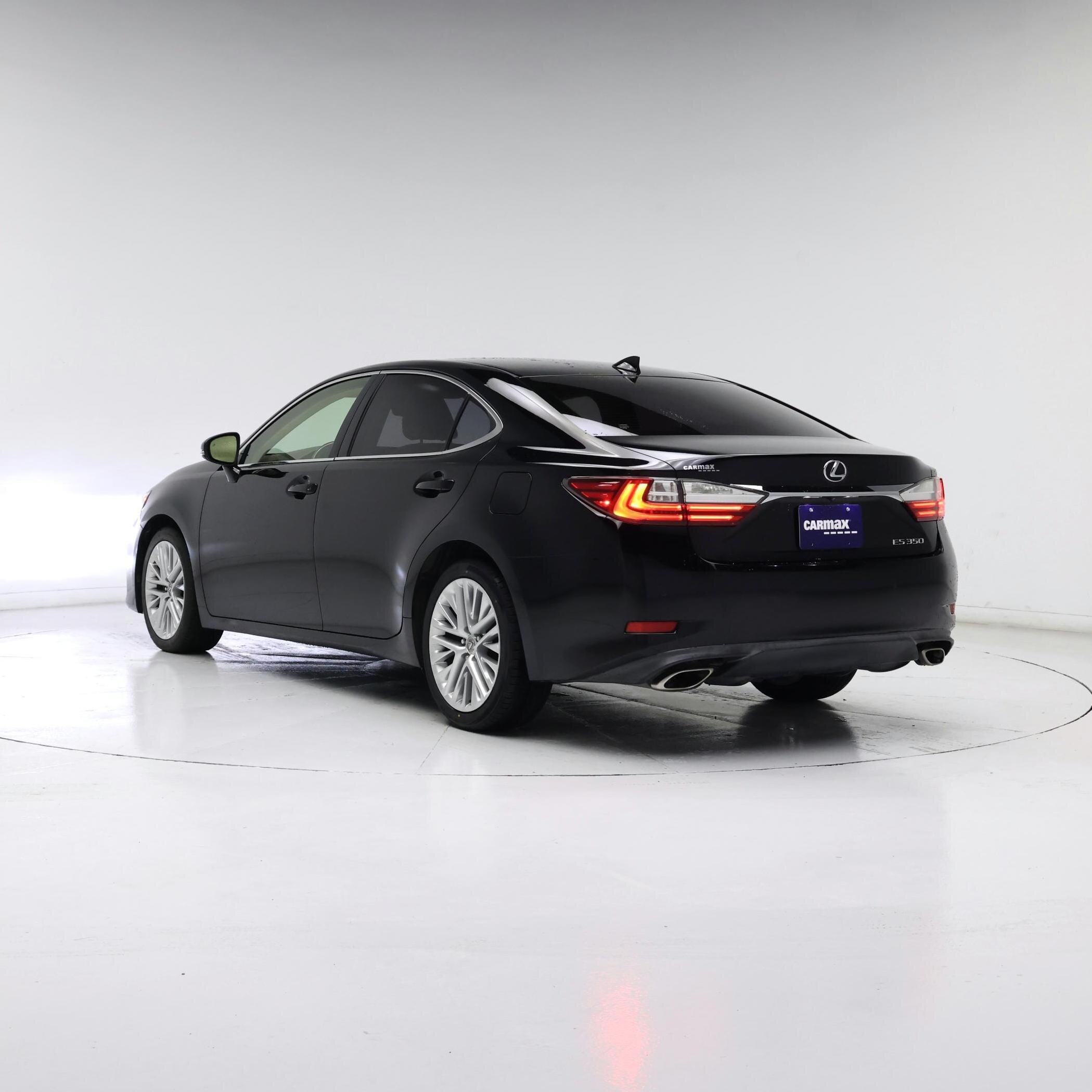 Thumbnail: 2016 Lexus ES - 2