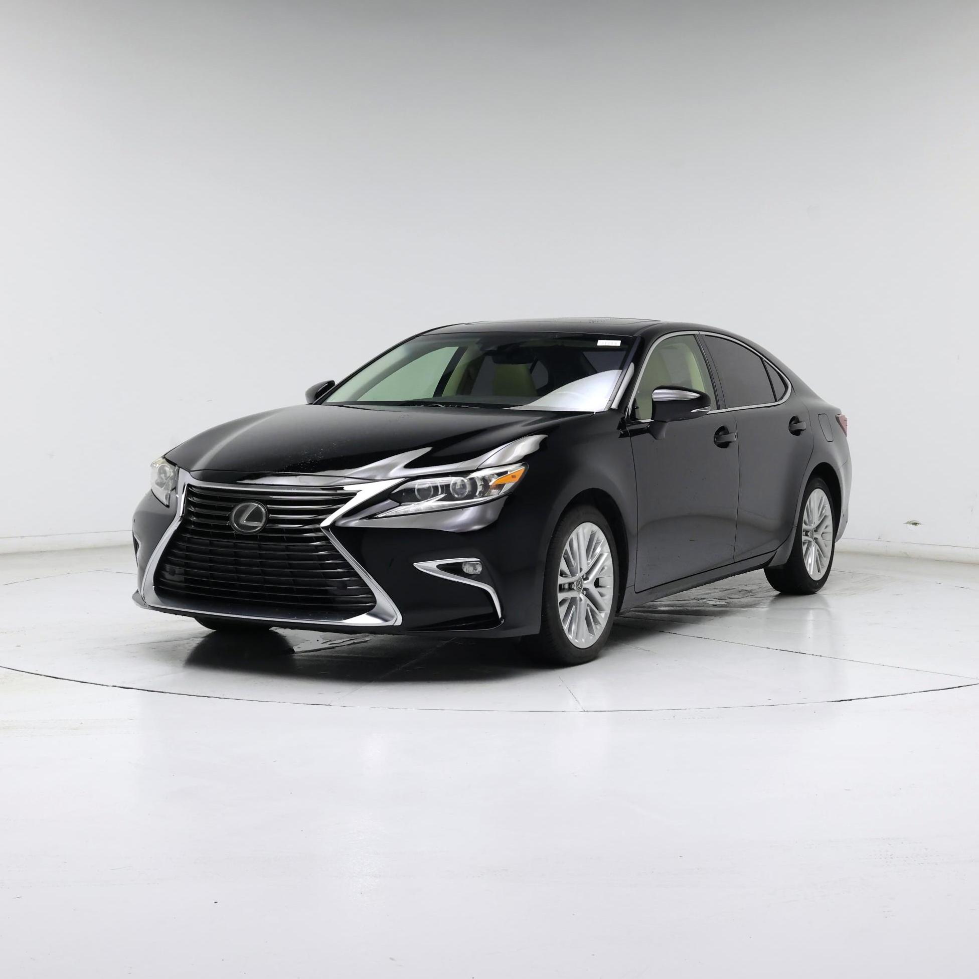 Thumbnail: 2016 Lexus ES - 4