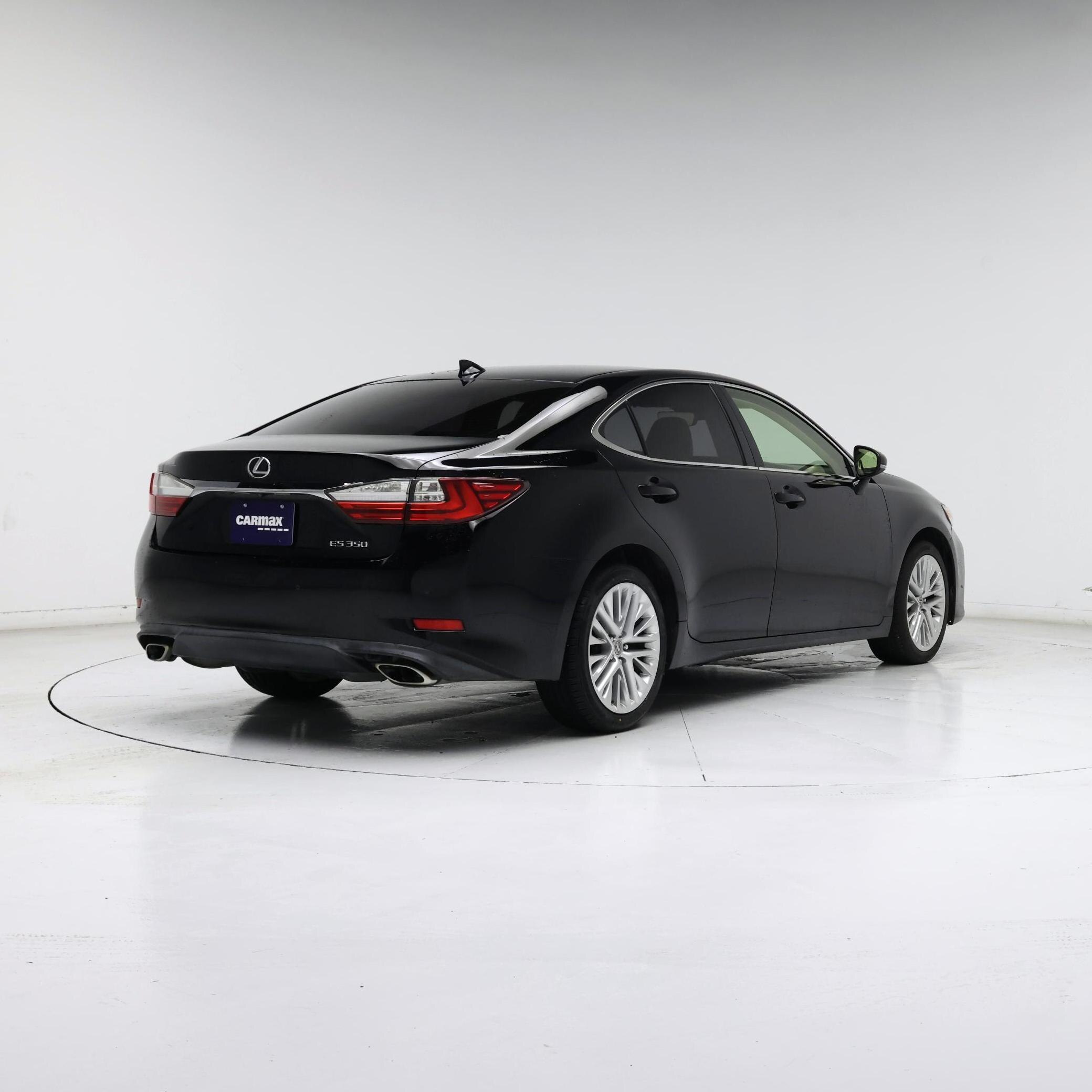 Thumbnail: 2016 Lexus ES - 8