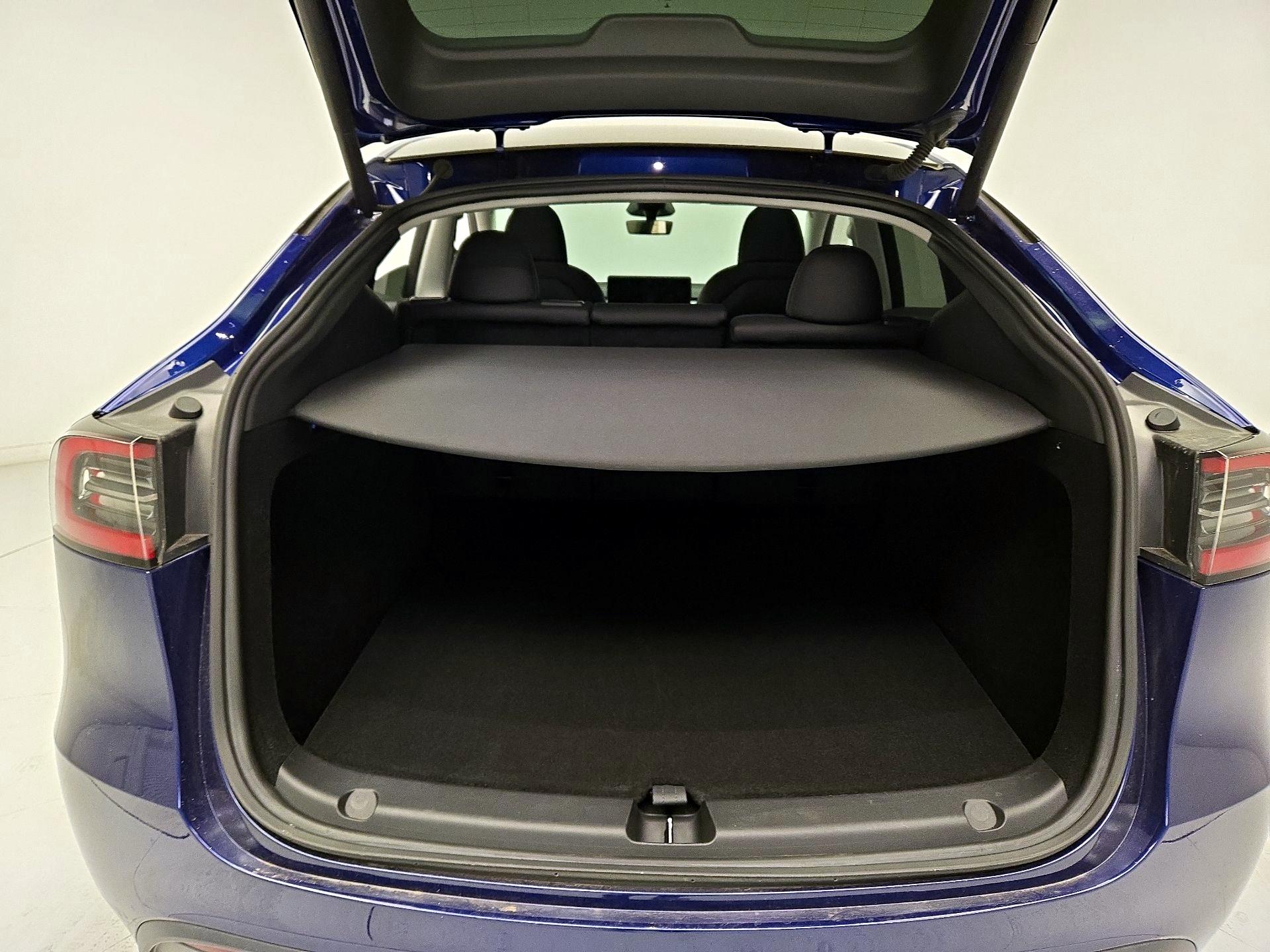 Thumbnail: 2023 Tesla Model Y - 19