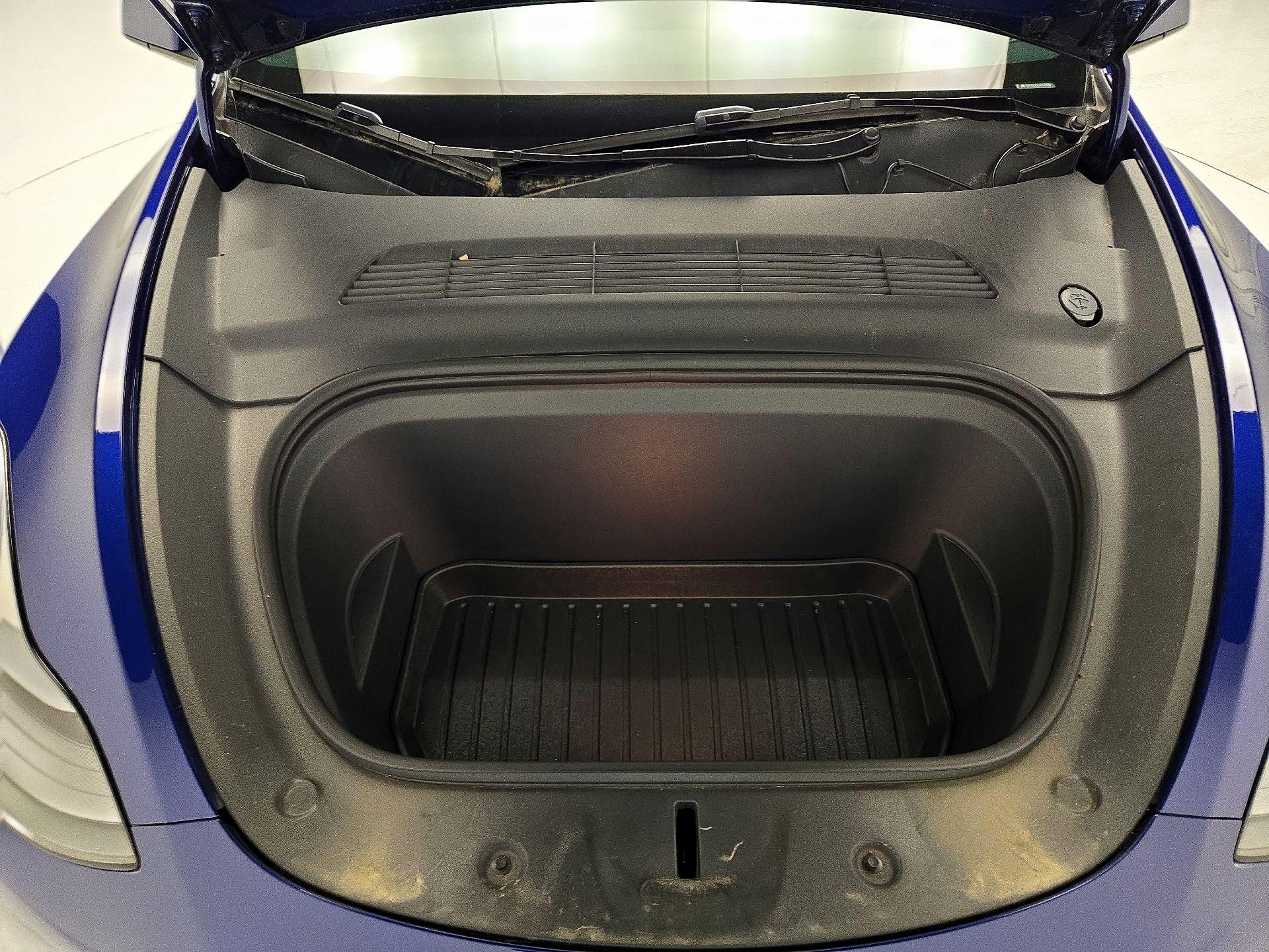 Thumbnail: 2023 Tesla Model Y - 20