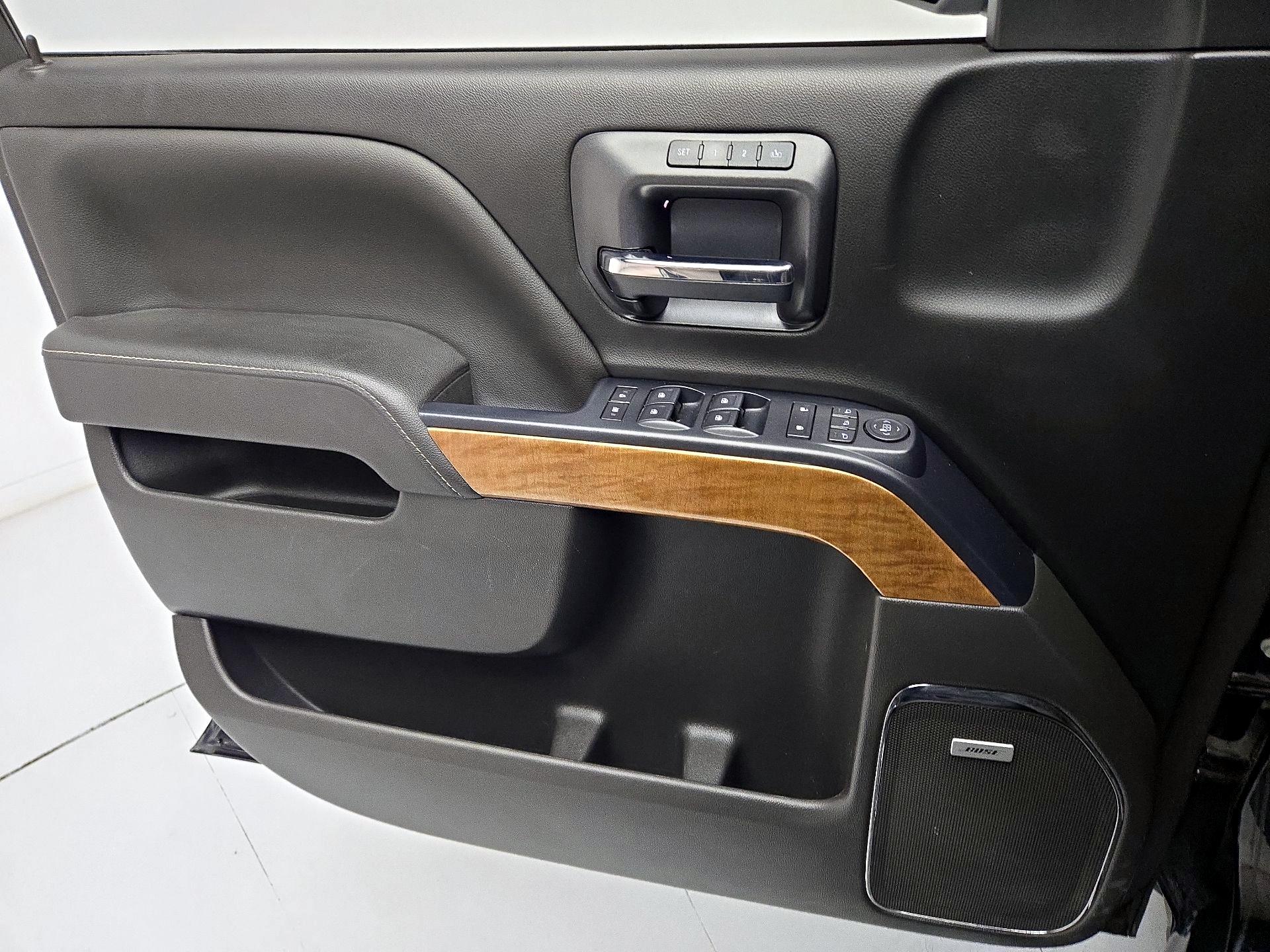 Thumbnail: 2018 Chevrolet Silverado 1500 - 12