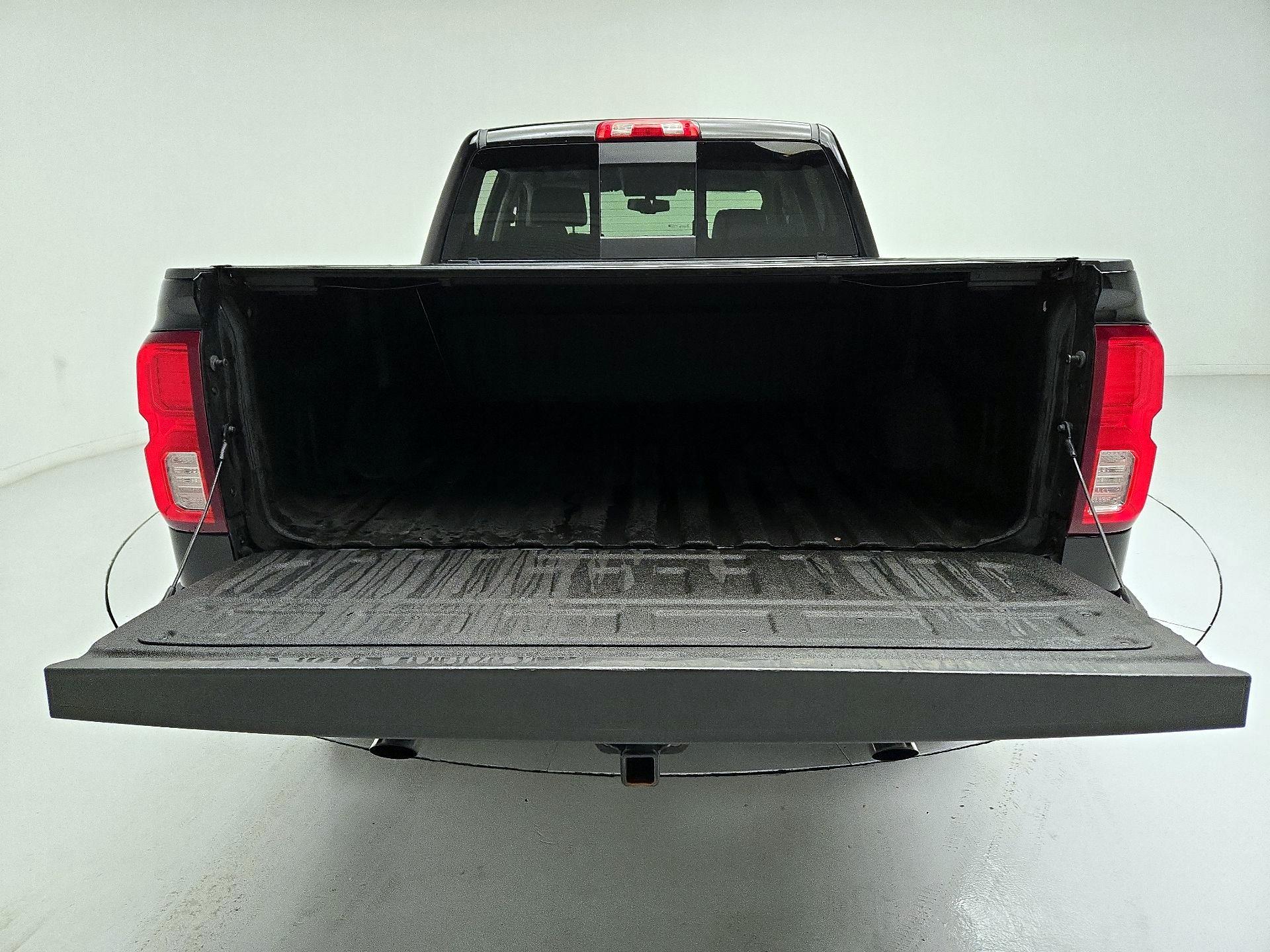 Thumbnail: 2018 Chevrolet Silverado 1500 - 20