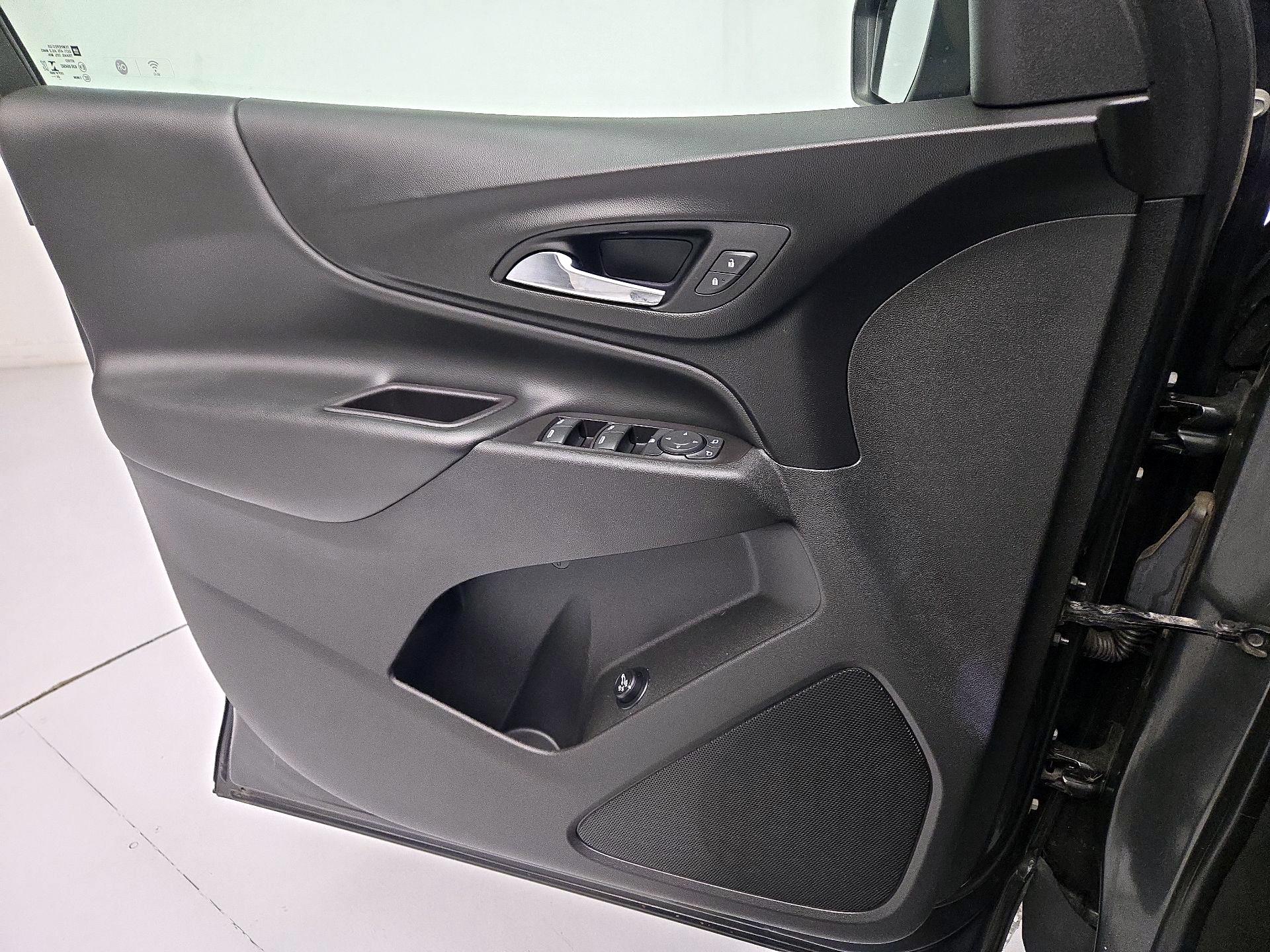 Thumbnail: 2020 Chevrolet Equinox - 12