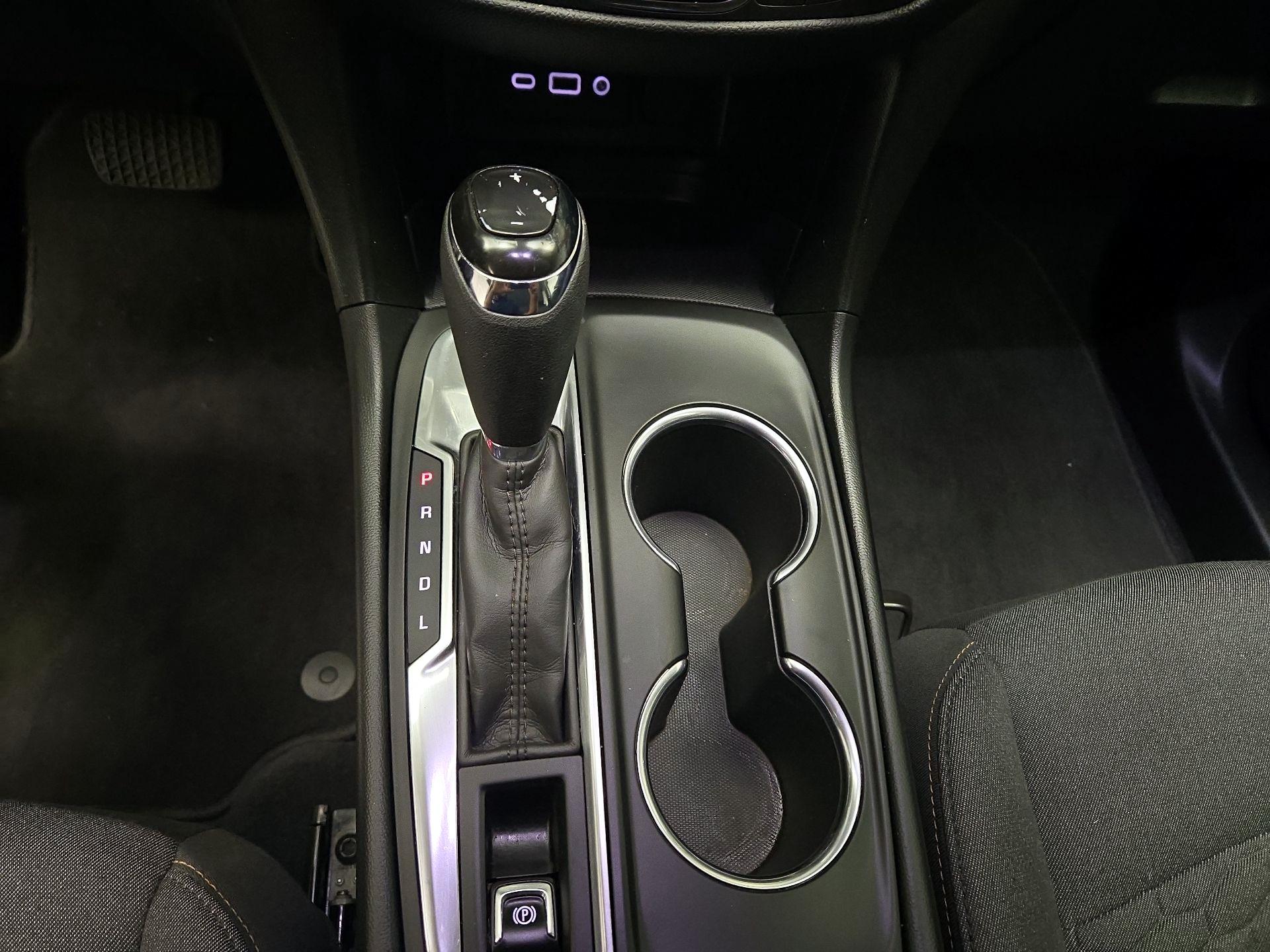 Thumbnail: 2020 Chevrolet Equinox - 16