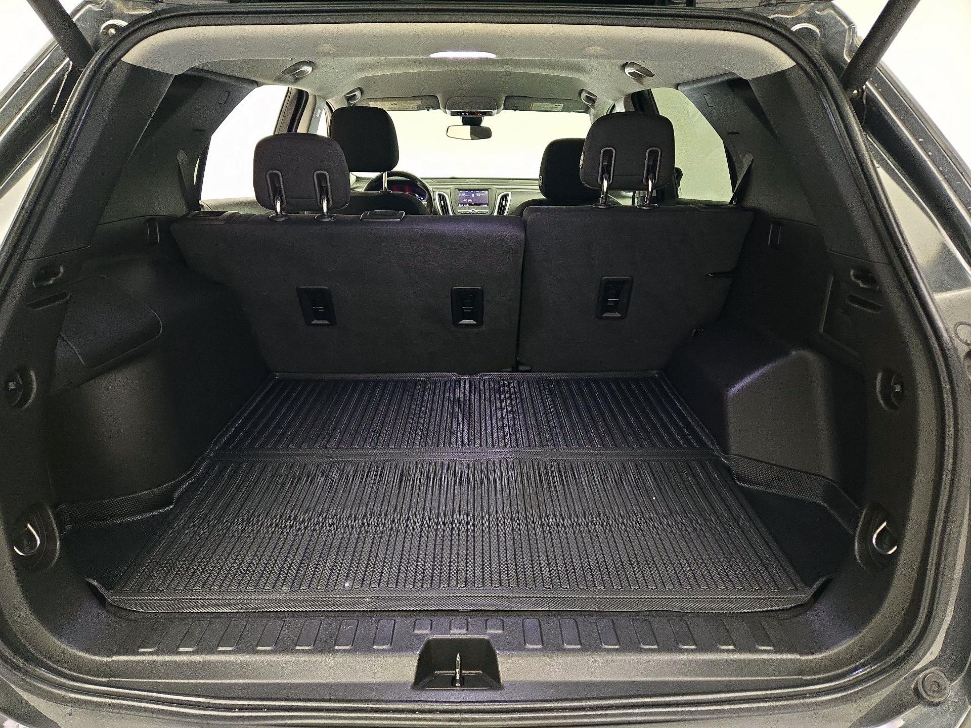 Thumbnail: 2020 Chevrolet Equinox - 19