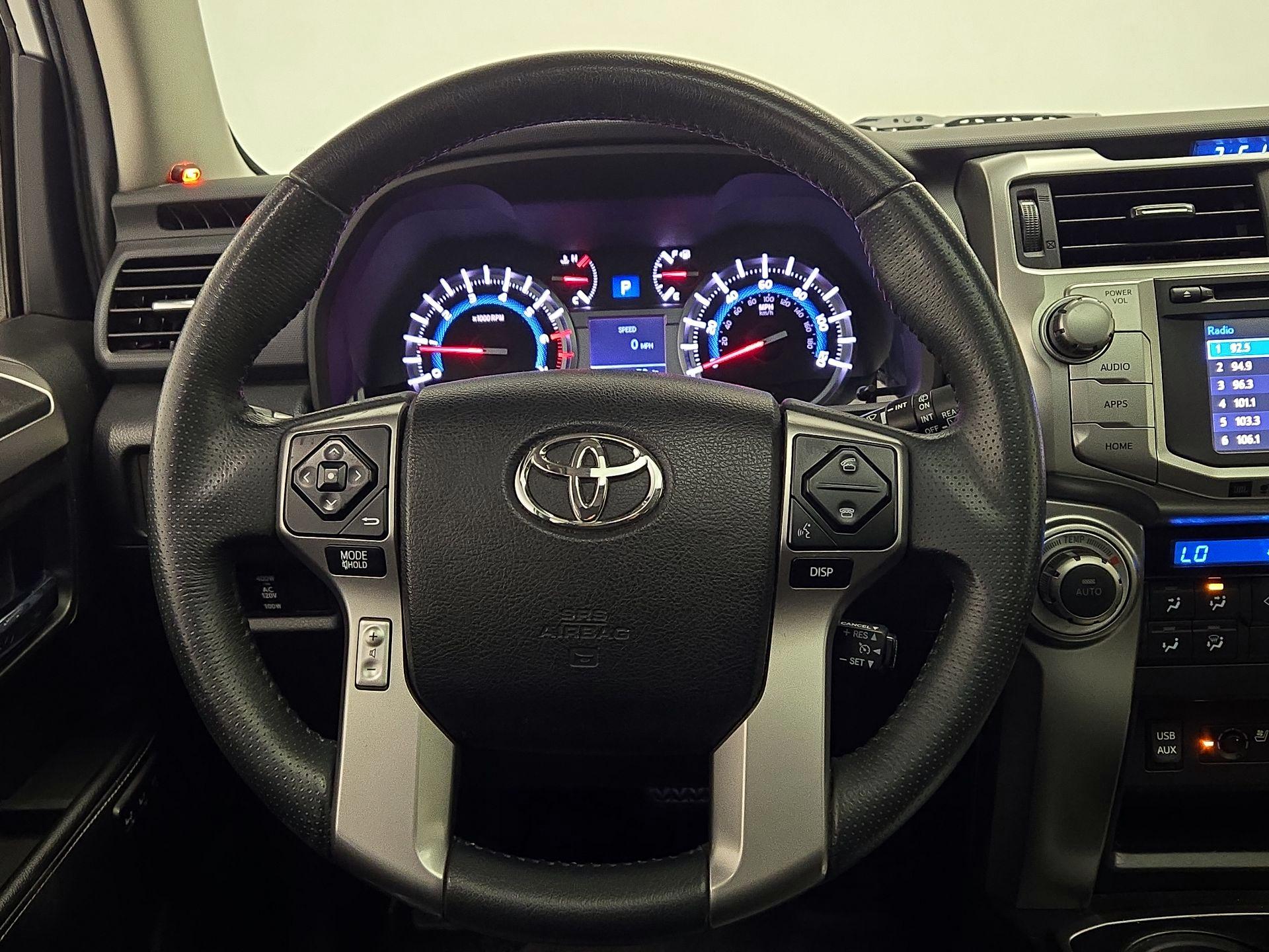 Thumbnail: 2016 Toyota 4Runner - 10