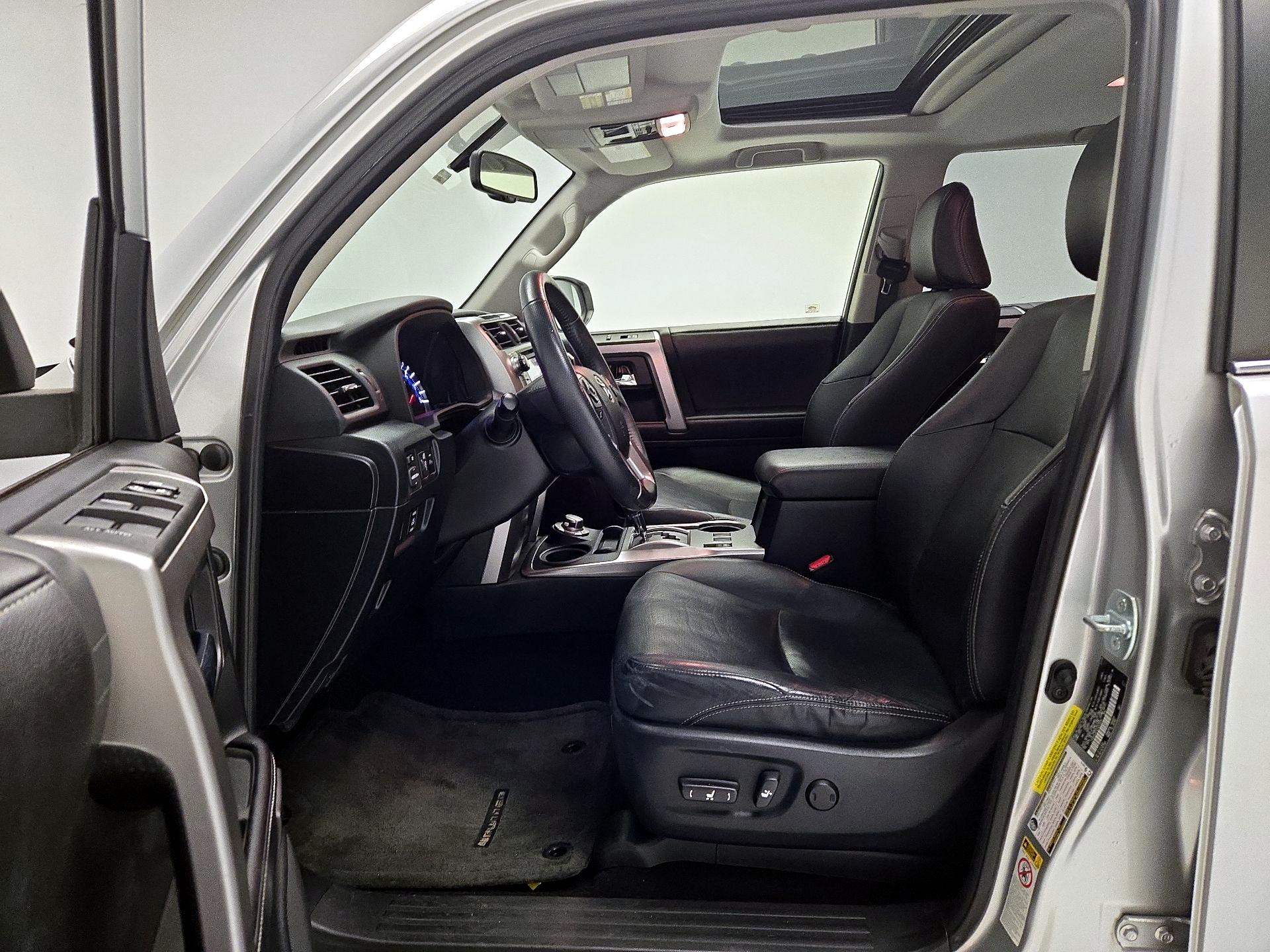 Thumbnail: 2016 Toyota 4Runner - 11