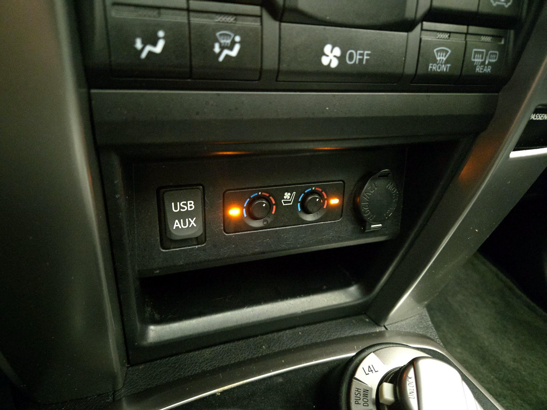 Thumbnail: 2016 Toyota 4Runner - 18