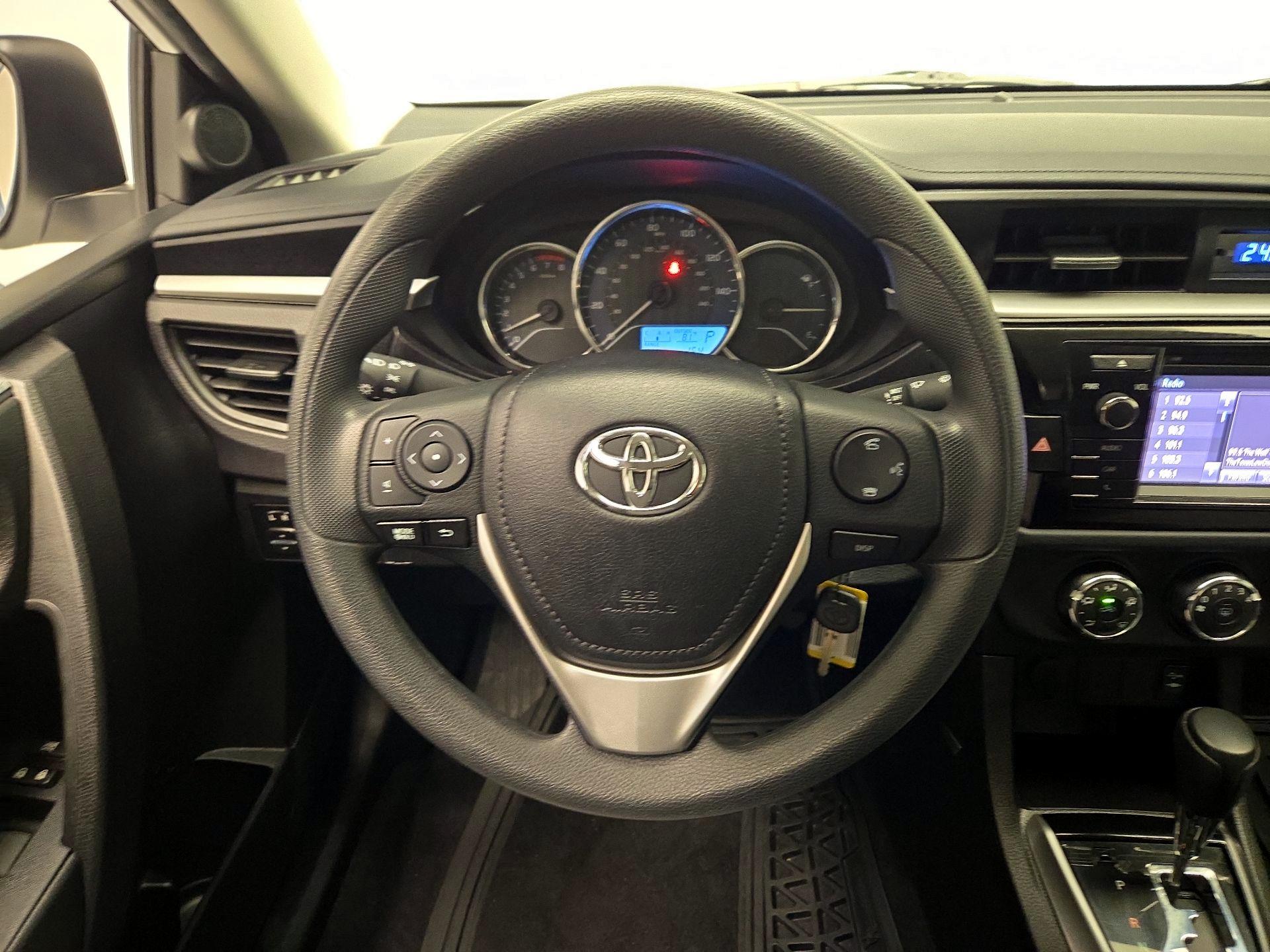 Thumbnail: 2016 Toyota Corolla - 10