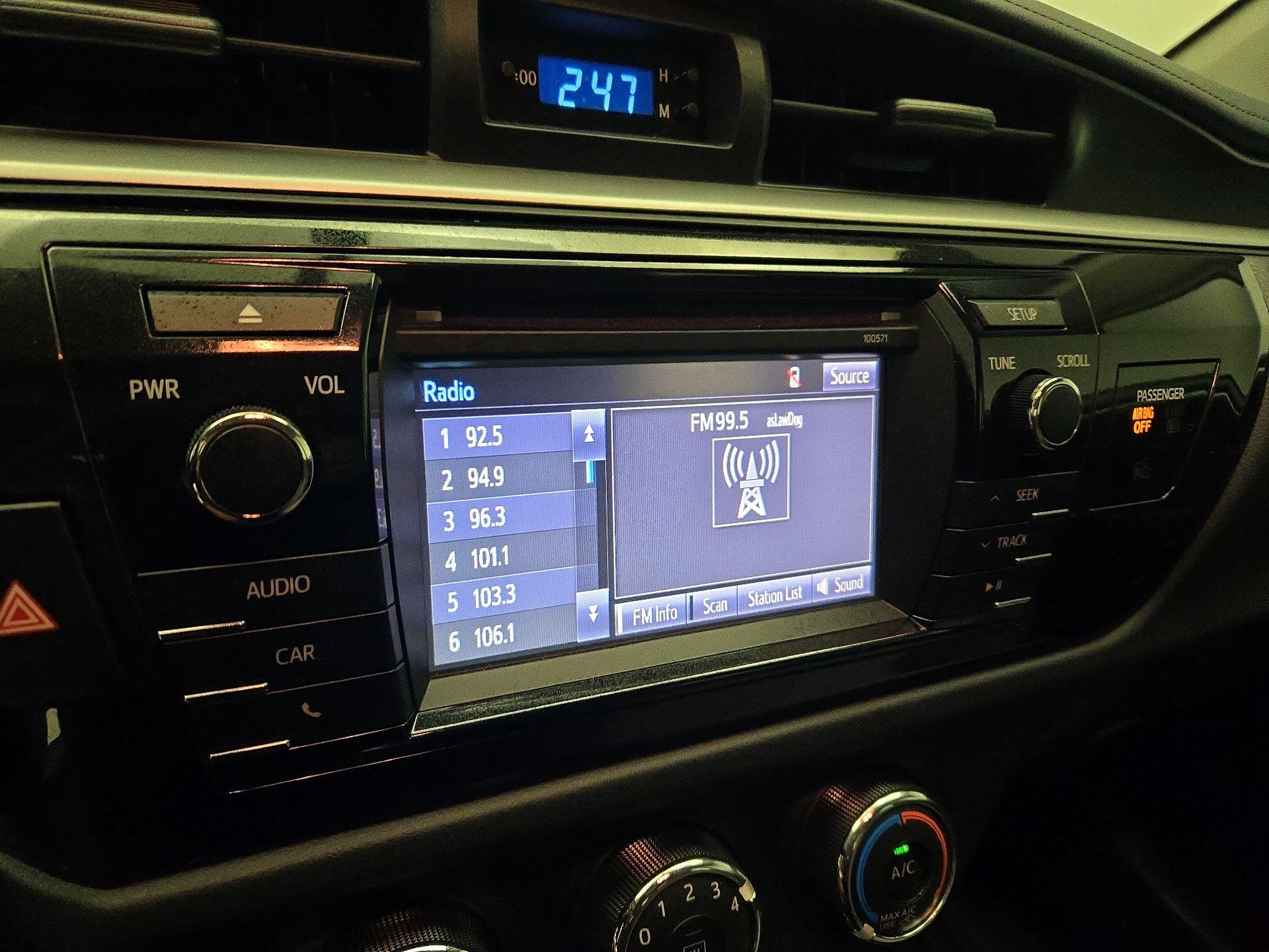 Thumbnail: 2016 Toyota Corolla - 14