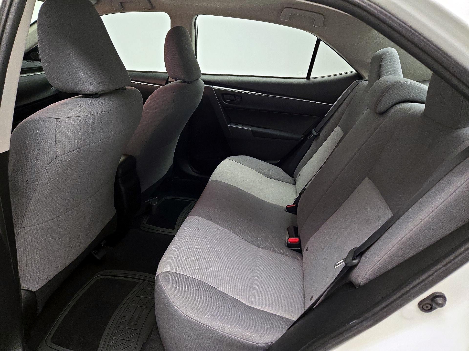 Thumbnail: 2016 Toyota Corolla - 18