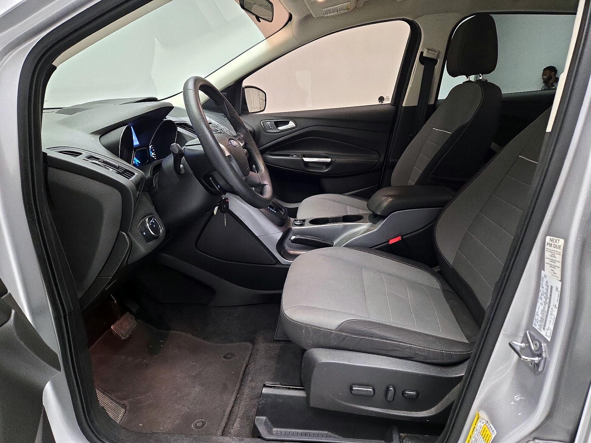 Thumbnail: 2015 Ford Escape - 9