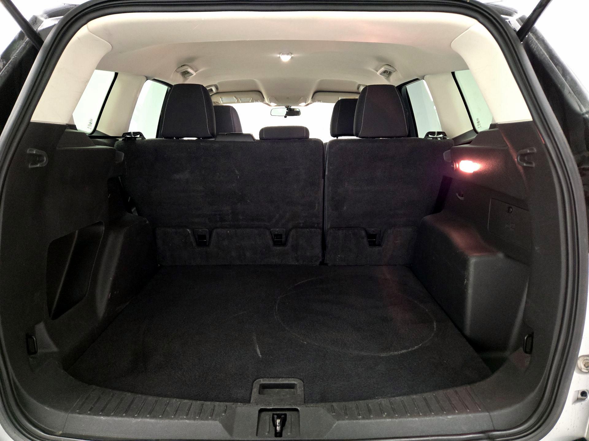 Thumbnail: 2015 Ford Escape - 17