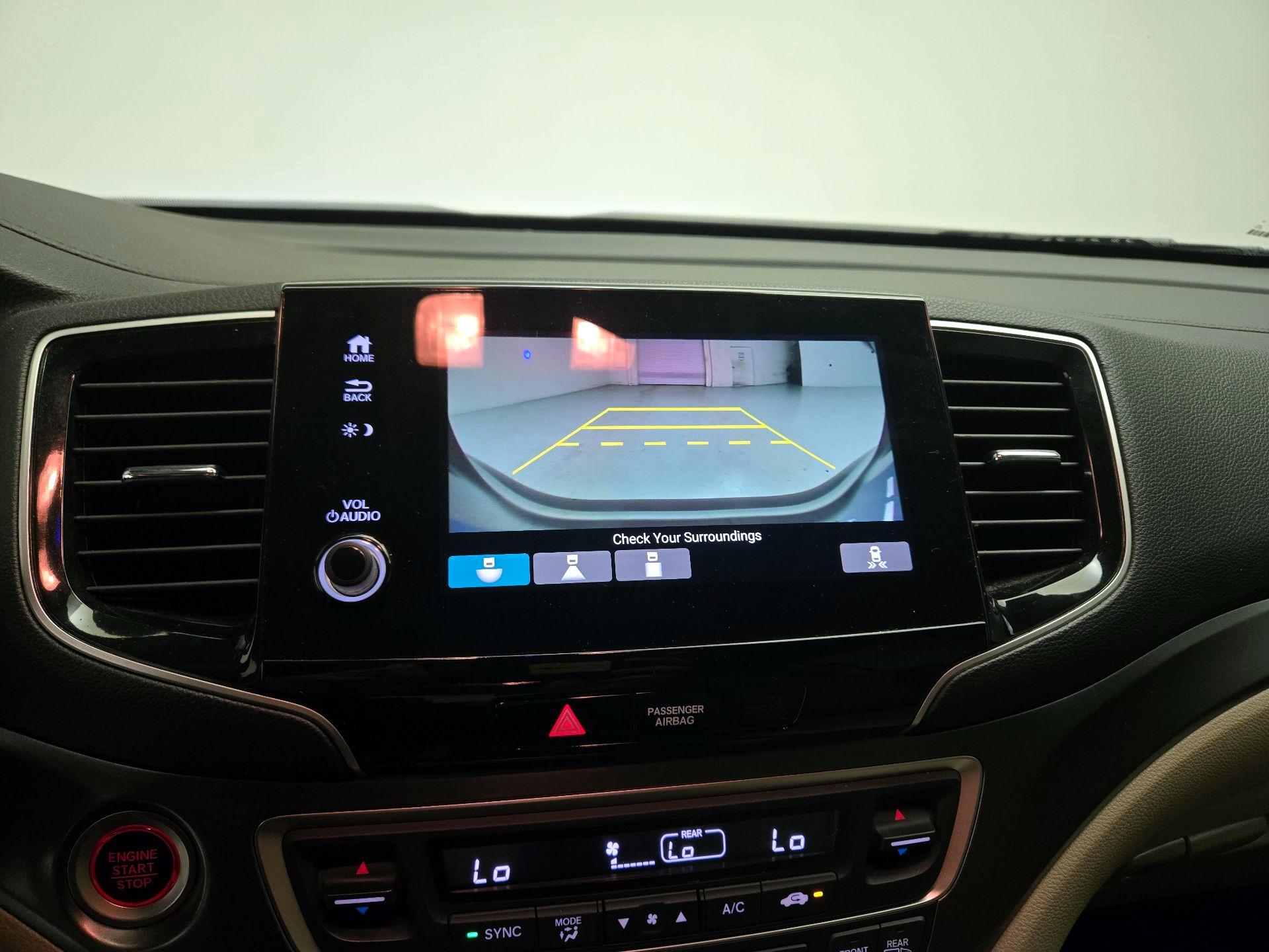 Thumbnail: 2019 Honda Pilot - 12