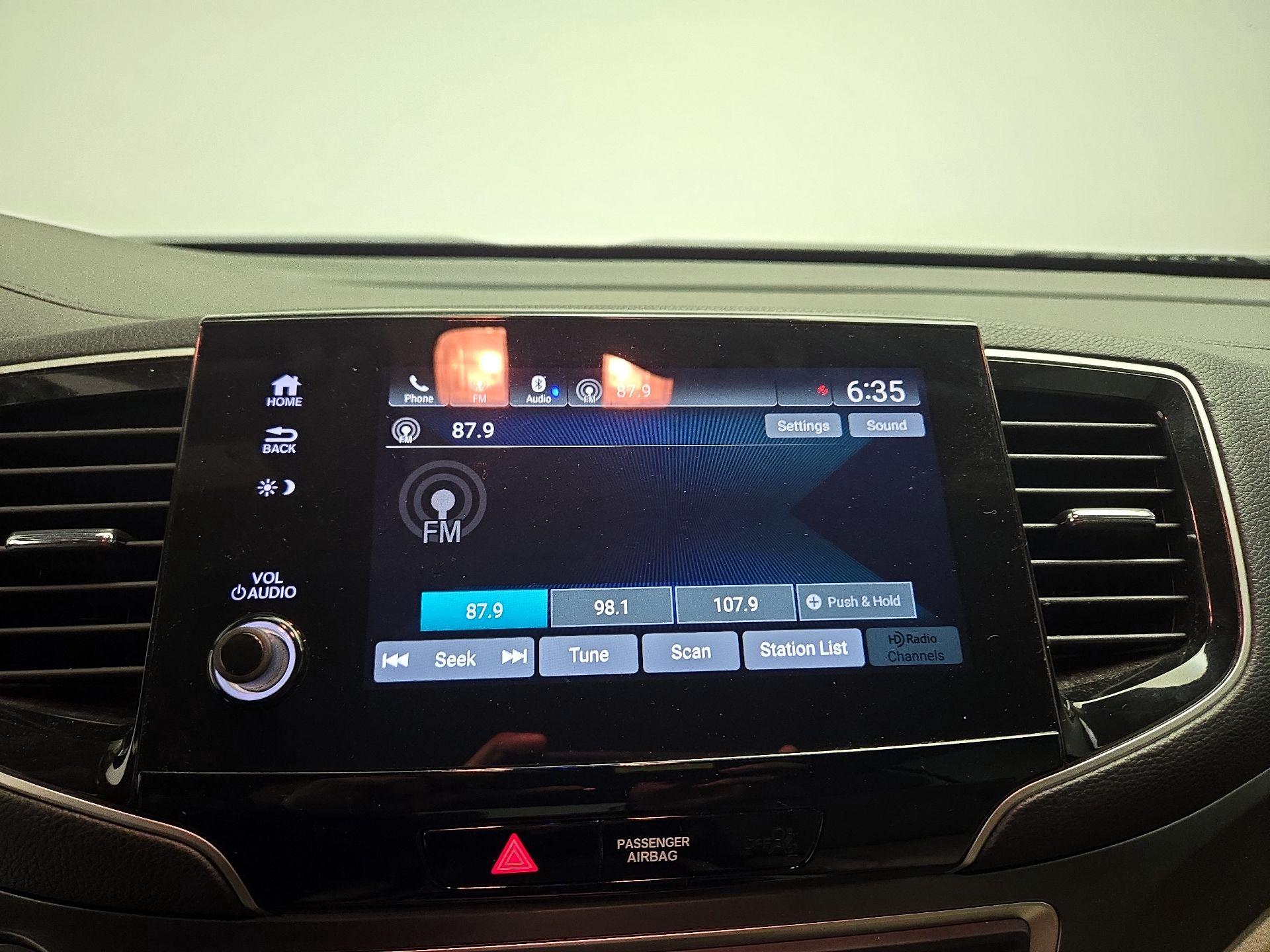 Thumbnail: 2019 Honda Pilot - 13