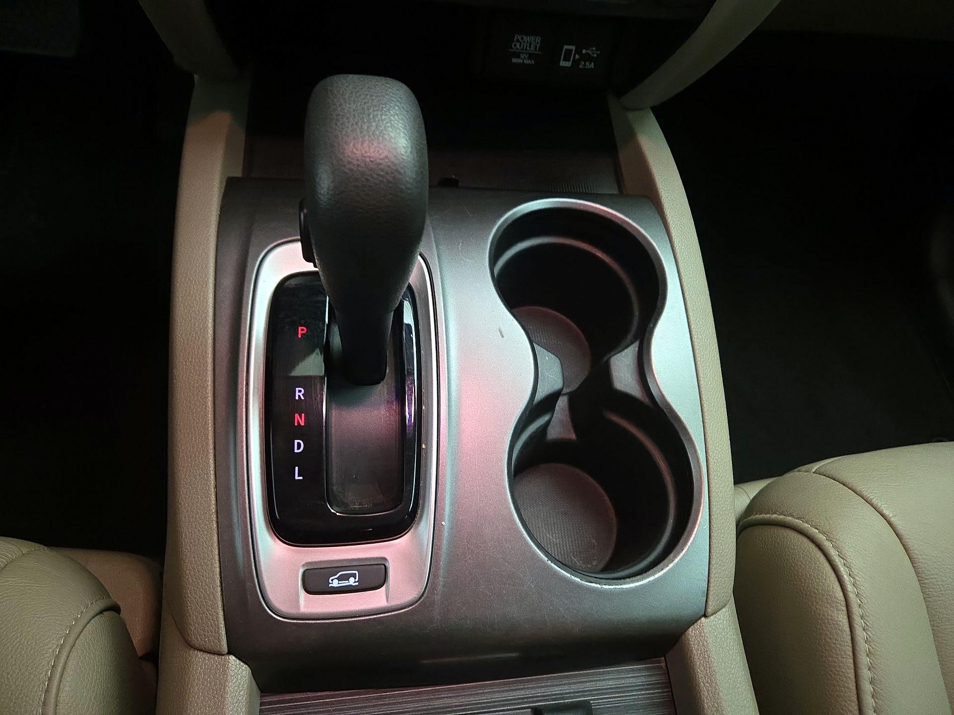 Thumbnail: 2019 Honda Pilot - 15