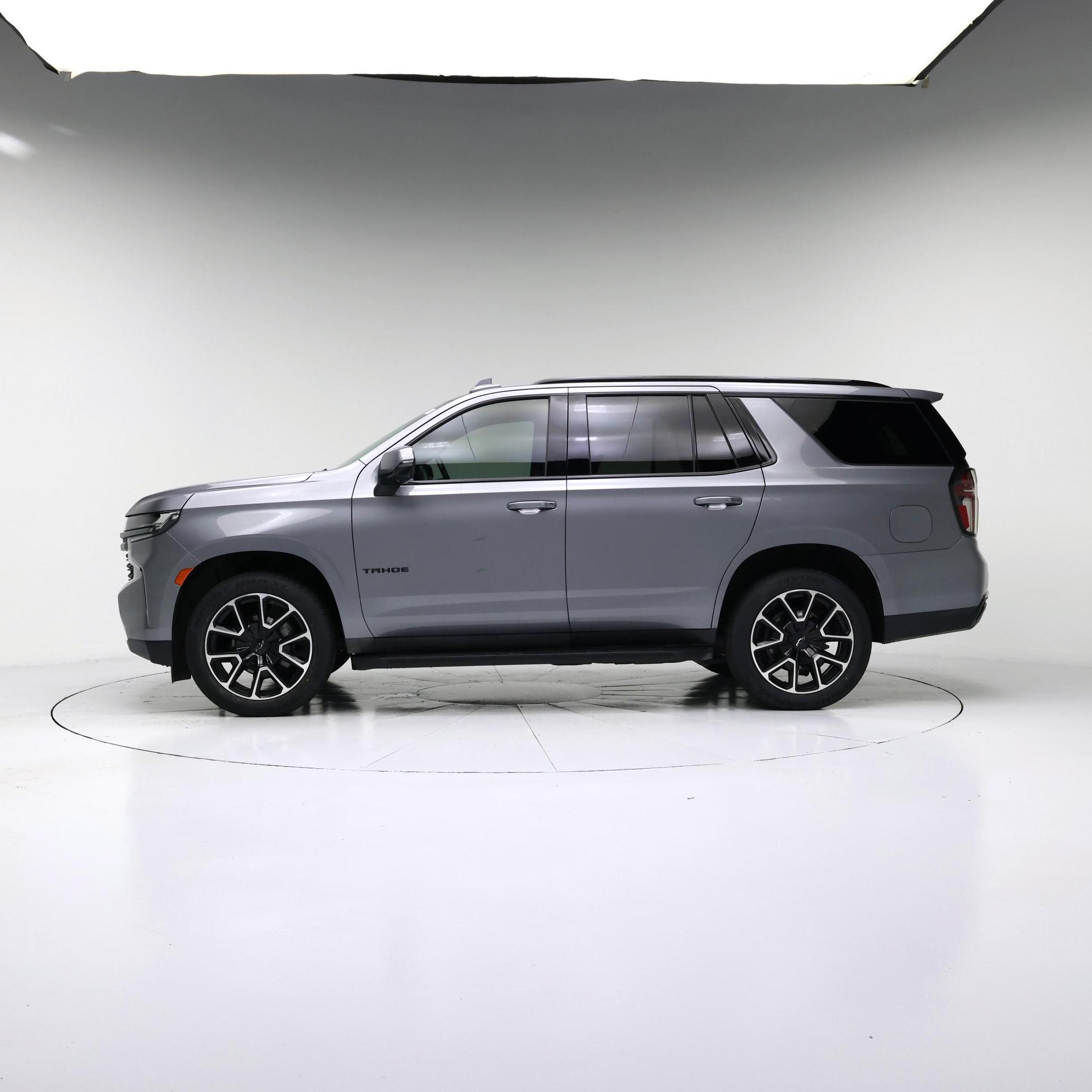 Thumbnail: 2022 Chevrolet Tahoe - 3