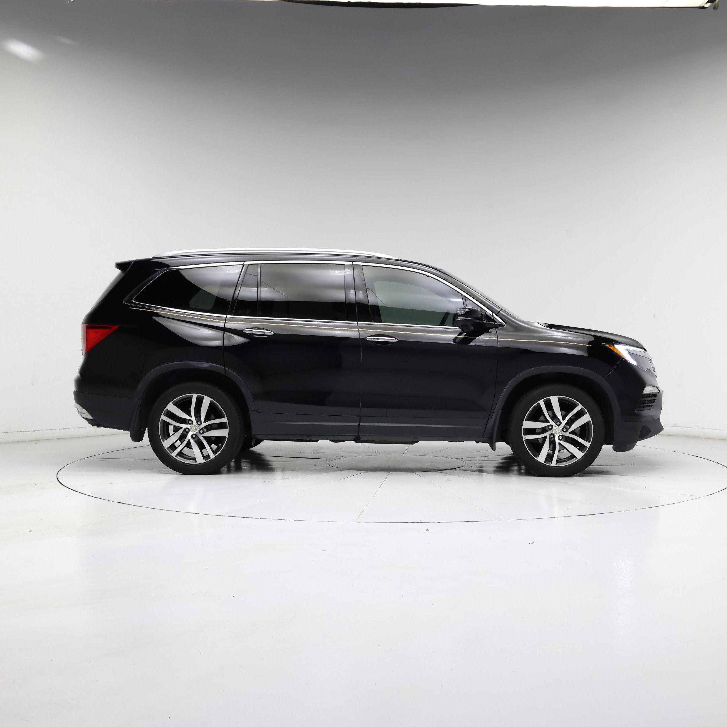 Thumbnail: 2016 Honda Pilot - 7