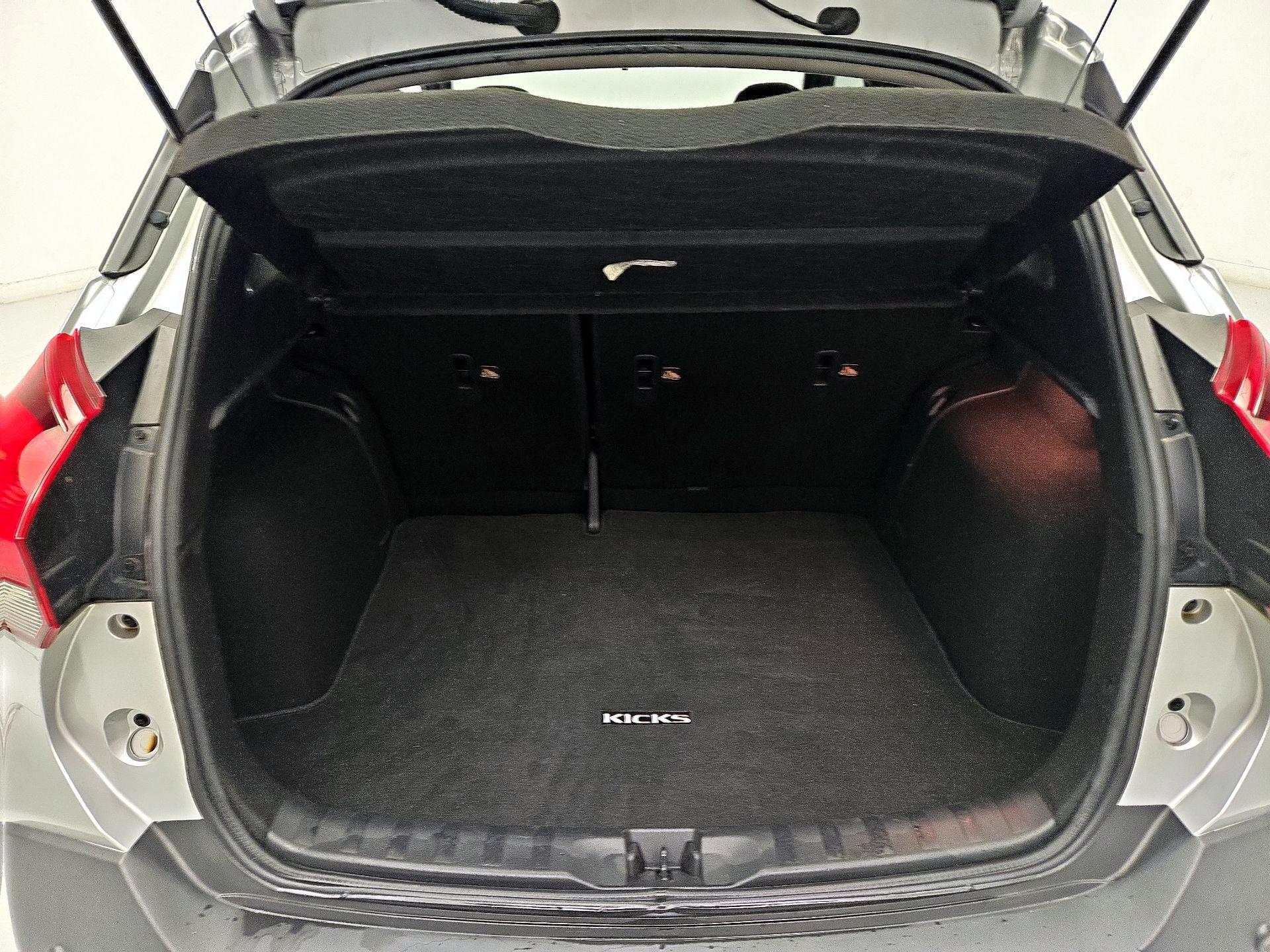 Thumbnail: 2020 Nissan Kicks - 19