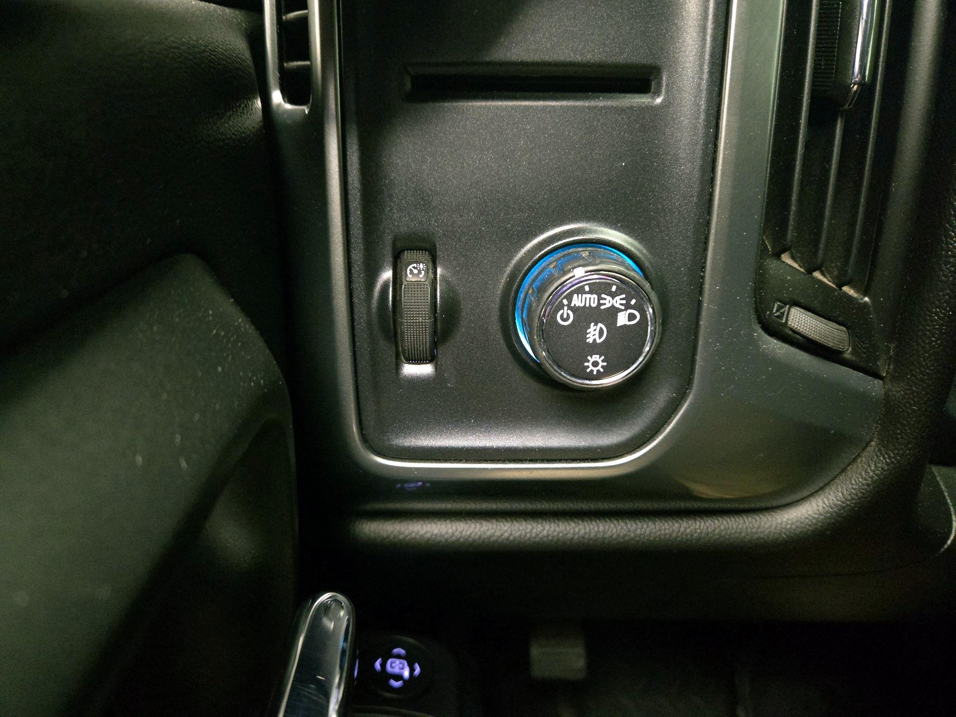 Thumbnail: 2016 Chevrolet Silverado 1500 - 13