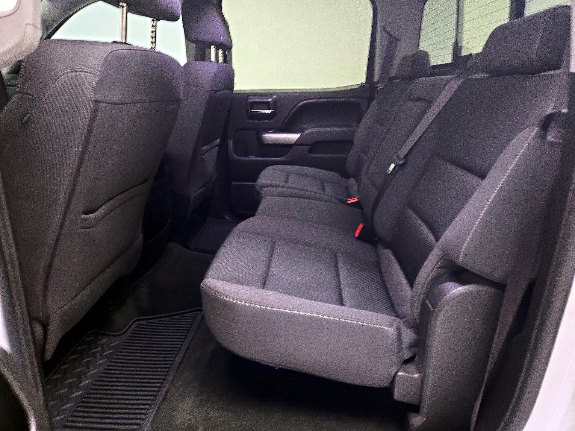 Thumbnail: 2016 Chevrolet Silverado 1500 - 19