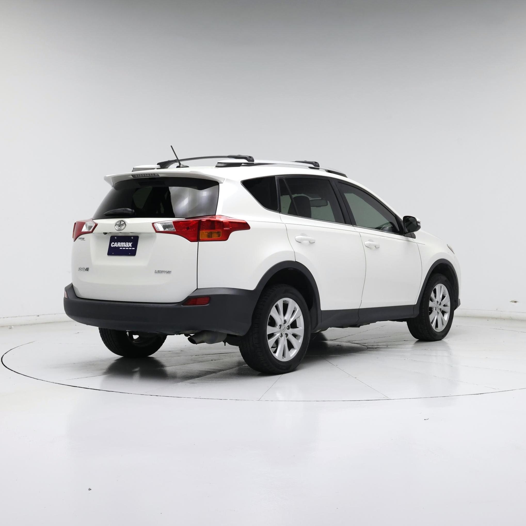 Thumbnail: 2014 Toyota RAV4 - 8