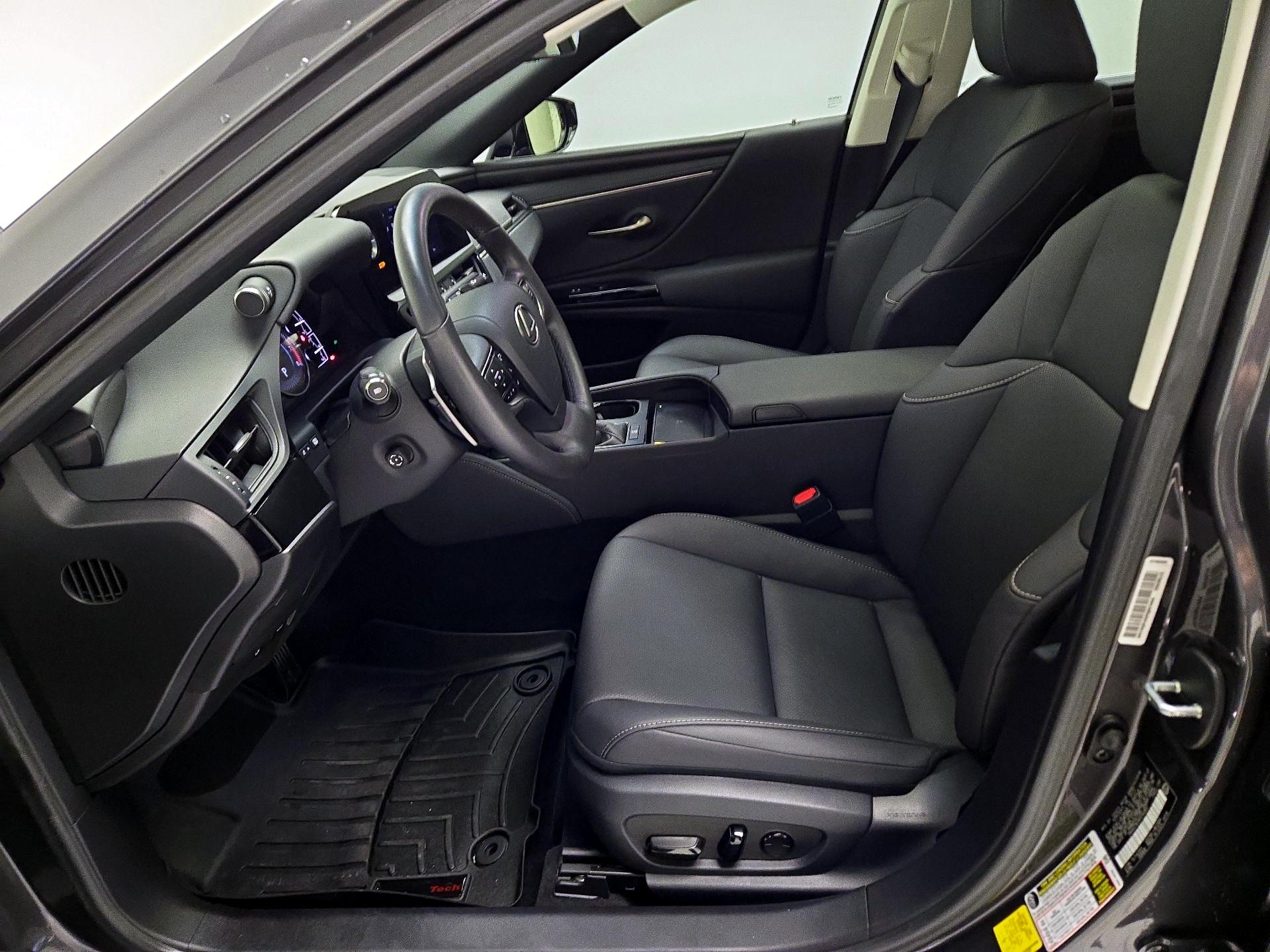 Thumbnail: 2023 Lexus ES - 11