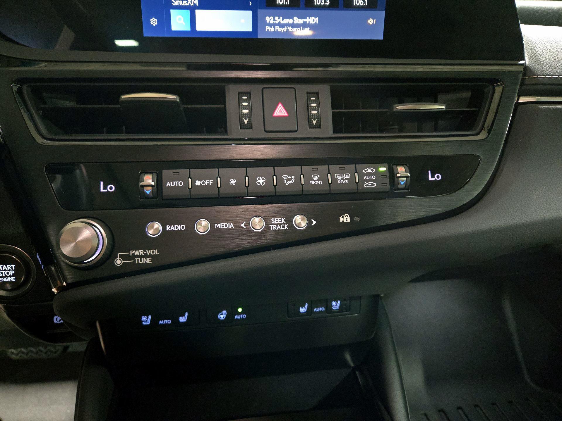 Thumbnail: 2023 Lexus ES - 16