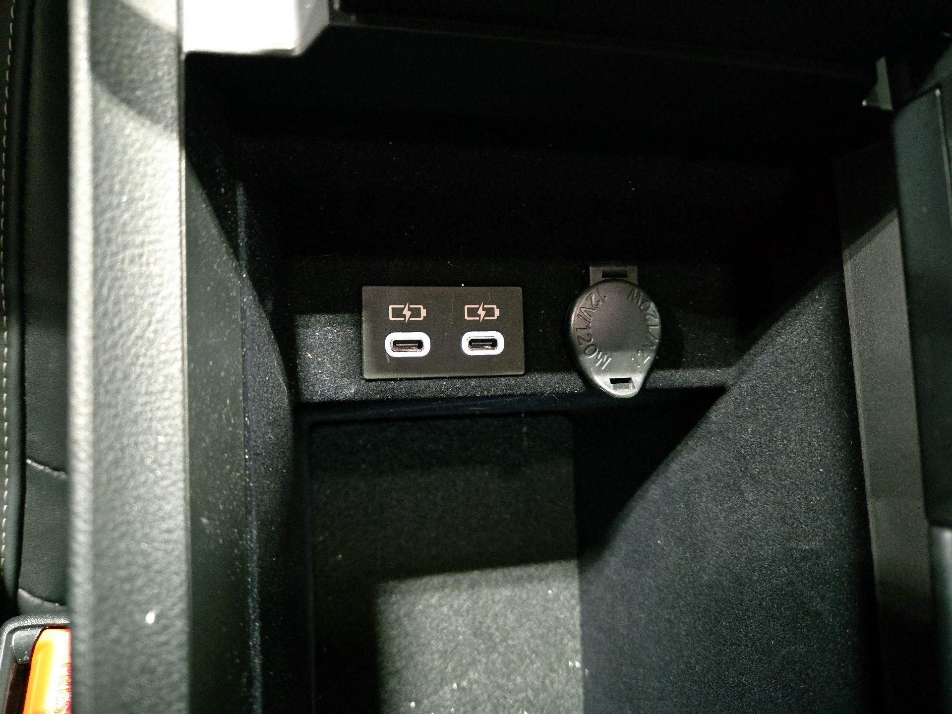 Thumbnail: 2023 Lexus ES - 18