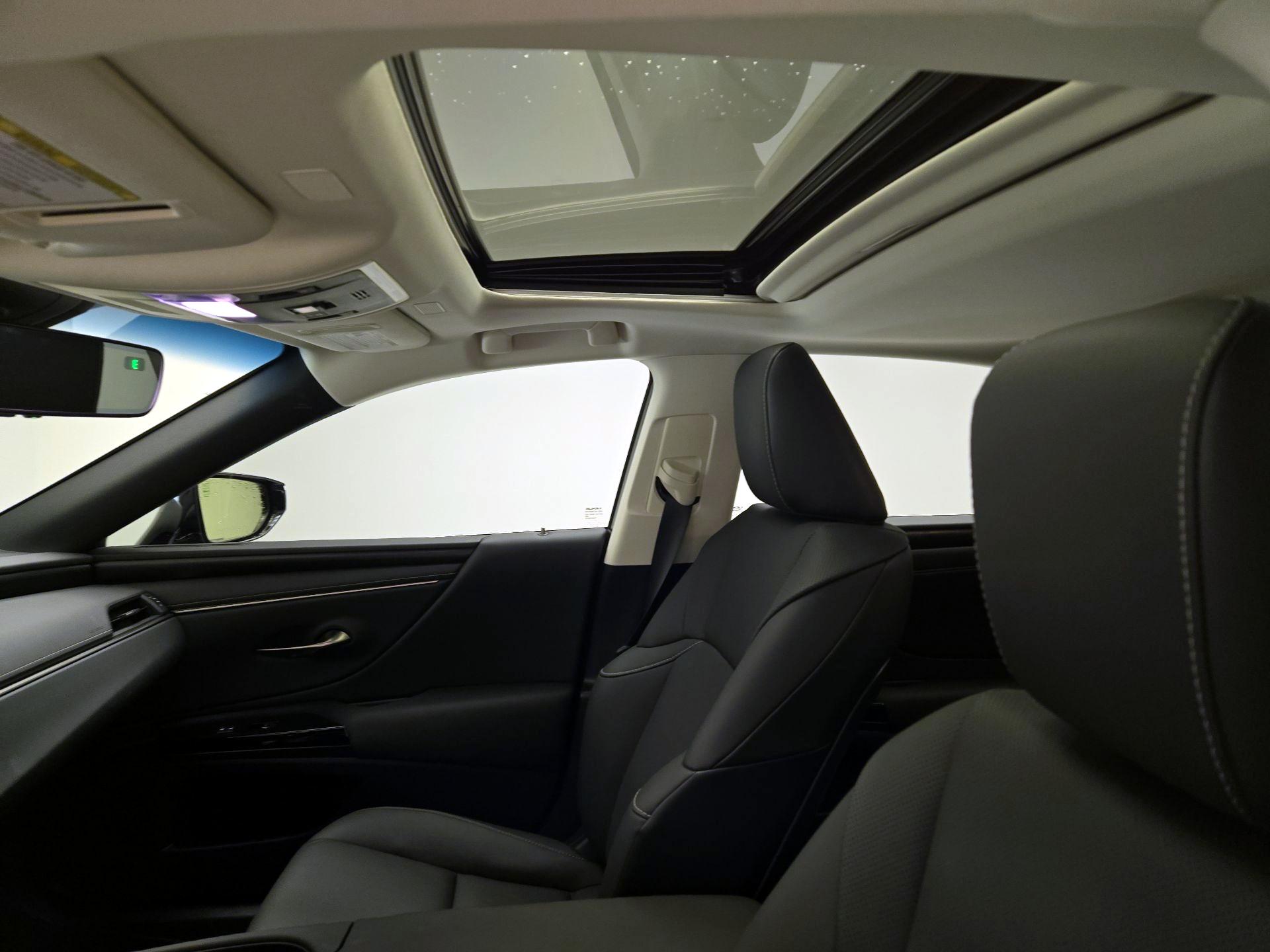 Thumbnail: 2023 Lexus ES - 19