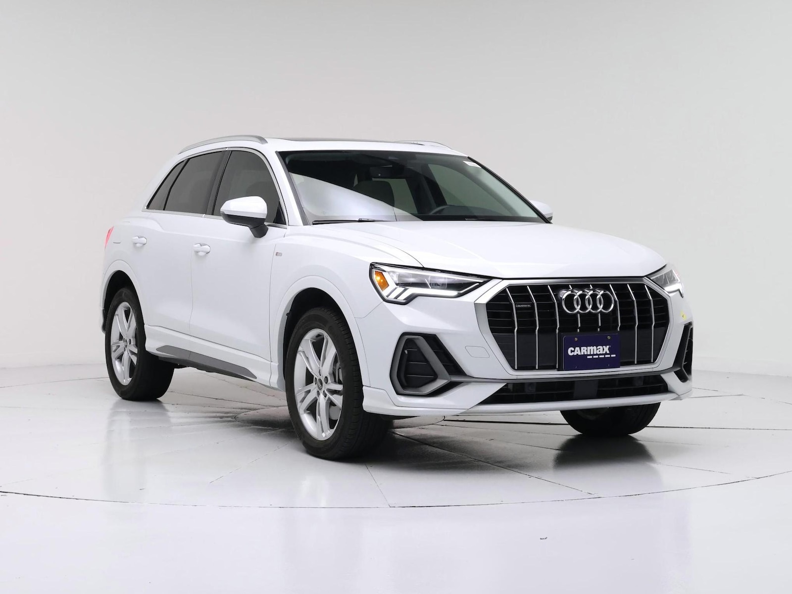 2024 Audi Q3 S Line Premium - Photo 2