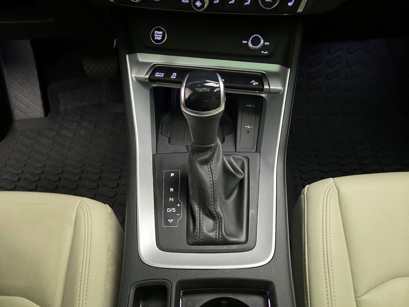 2024 Audi Q3 S Line Premium - Photo 18