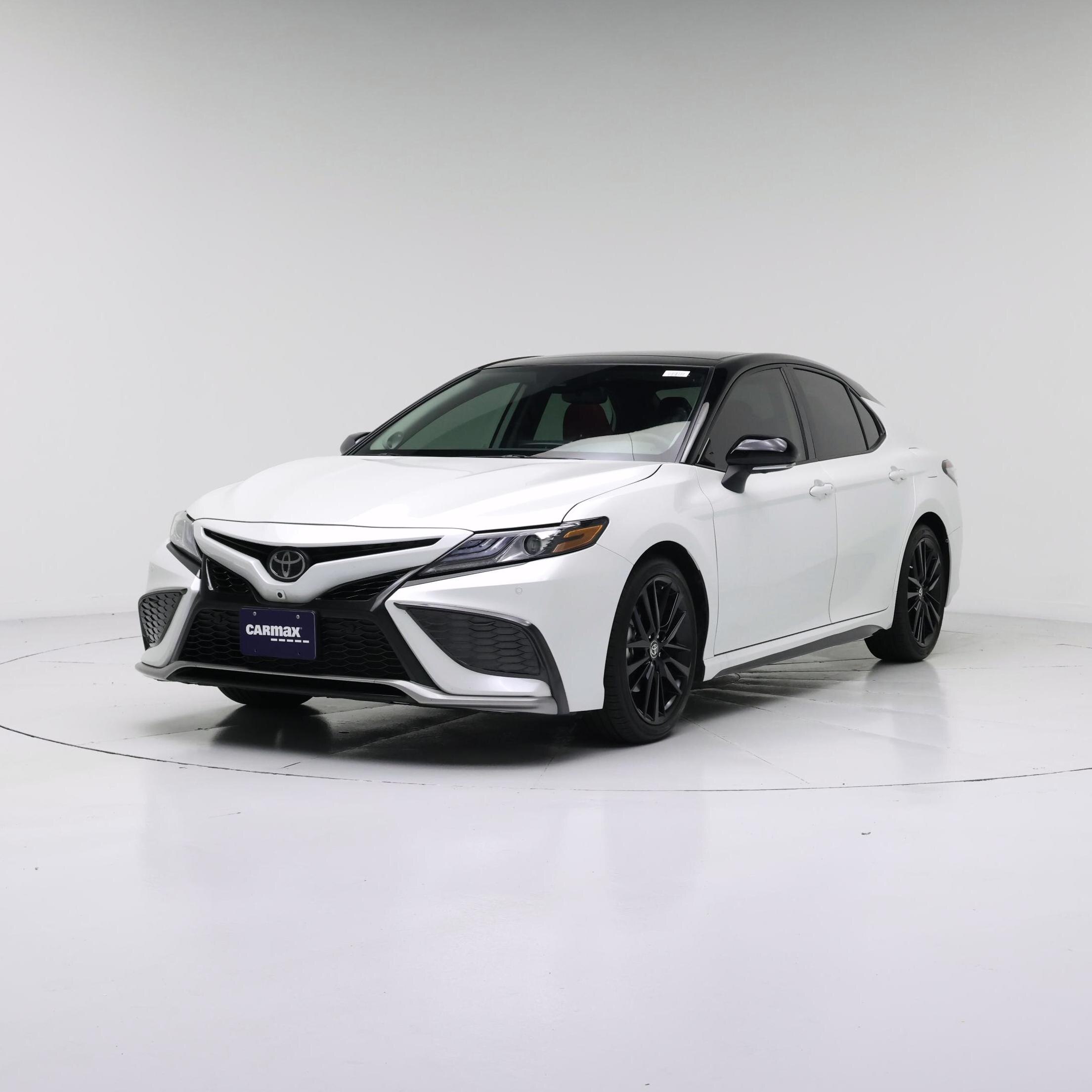Thumbnail: 2022 Toyota Camry - 4