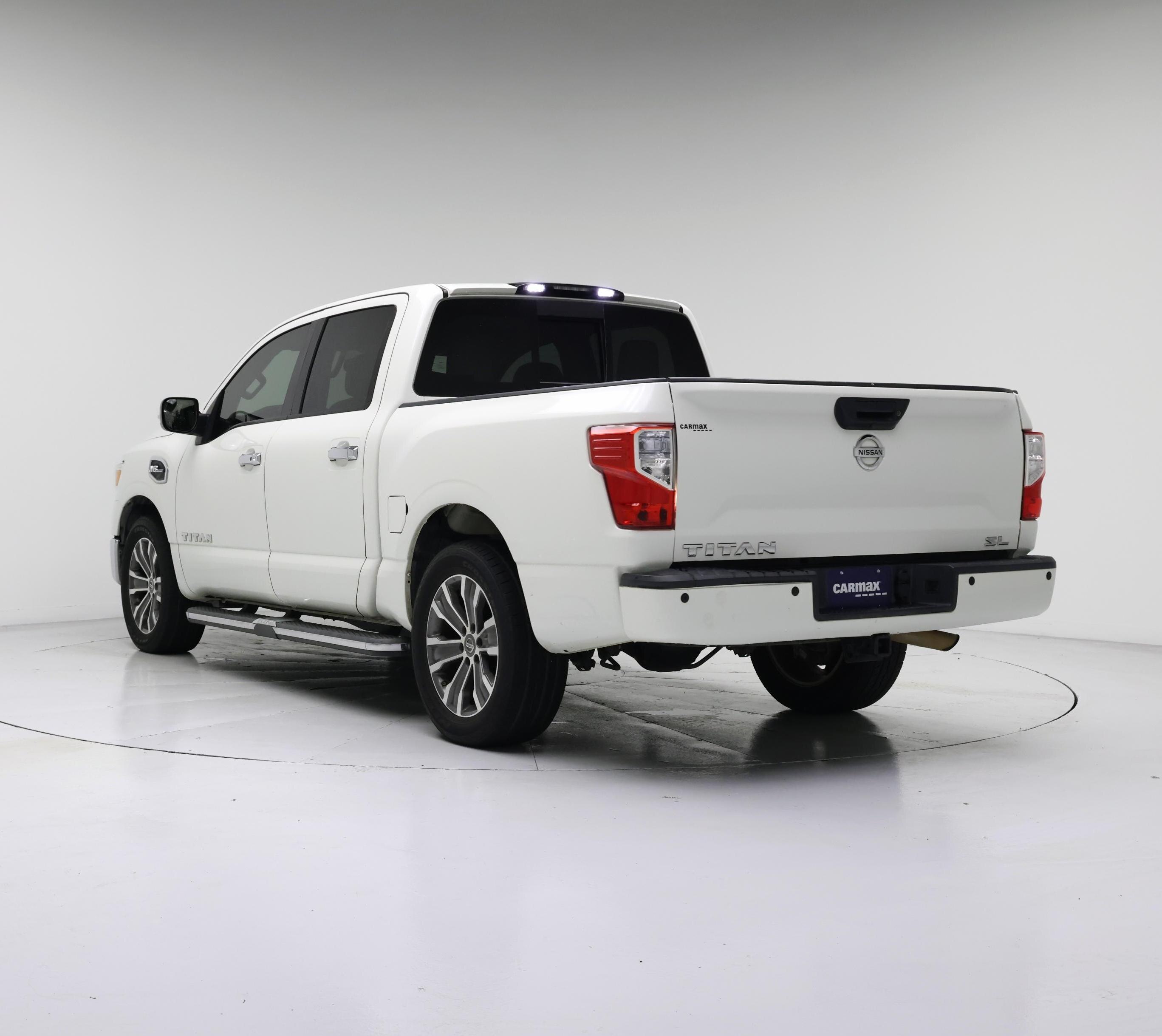 Thumbnail: 2017 Nissan Titan - 2