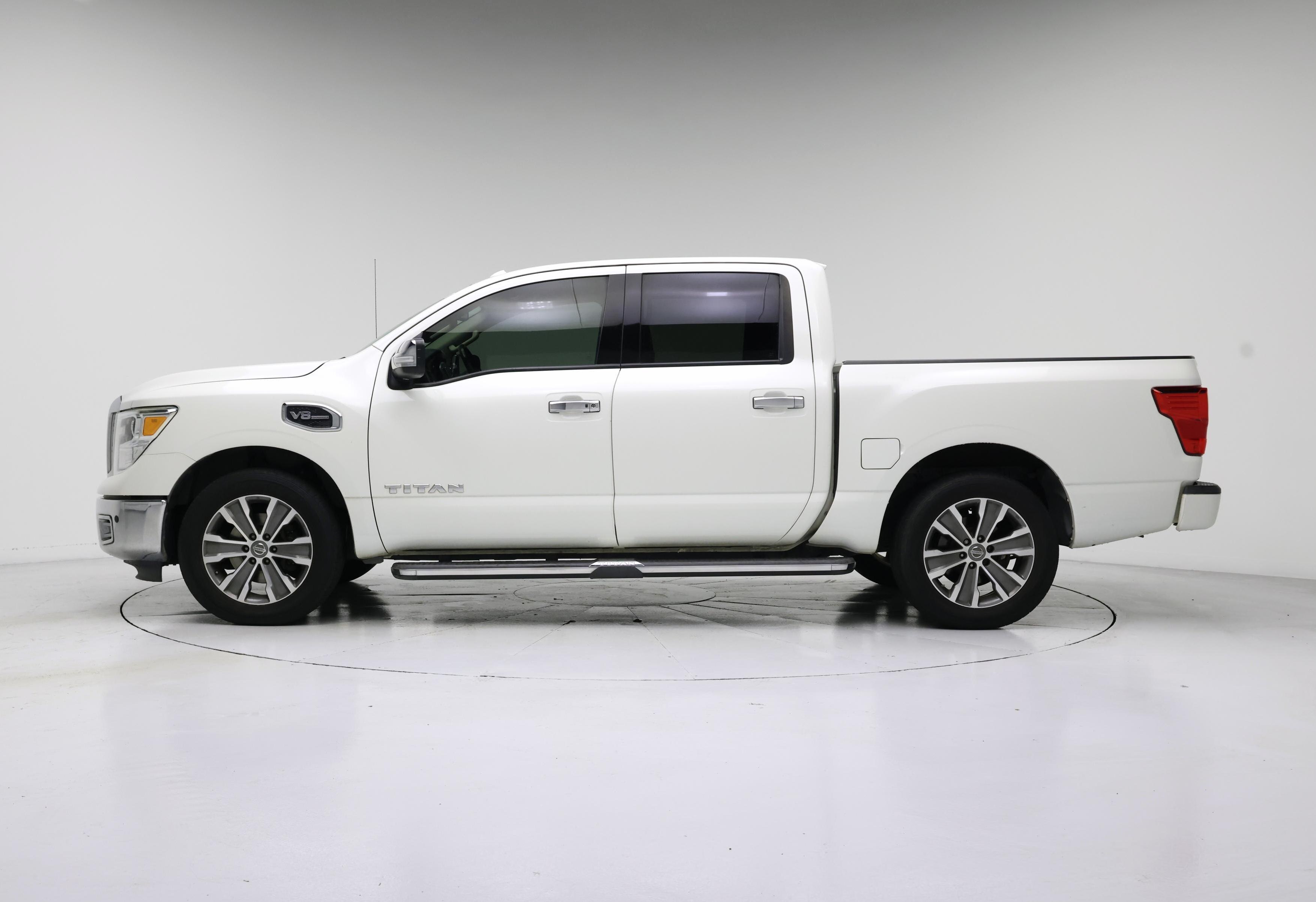 Thumbnail: 2017 Nissan Titan - 3