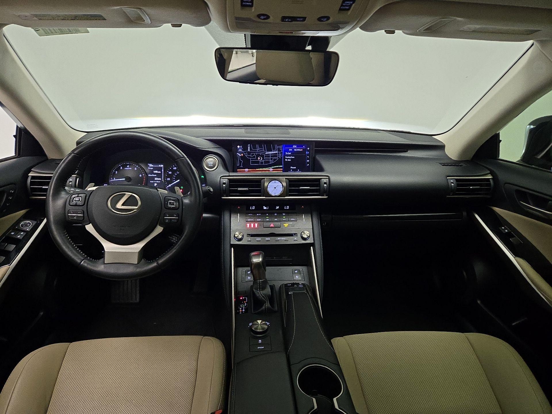 Thumbnail: 2019 Lexus IS - 9