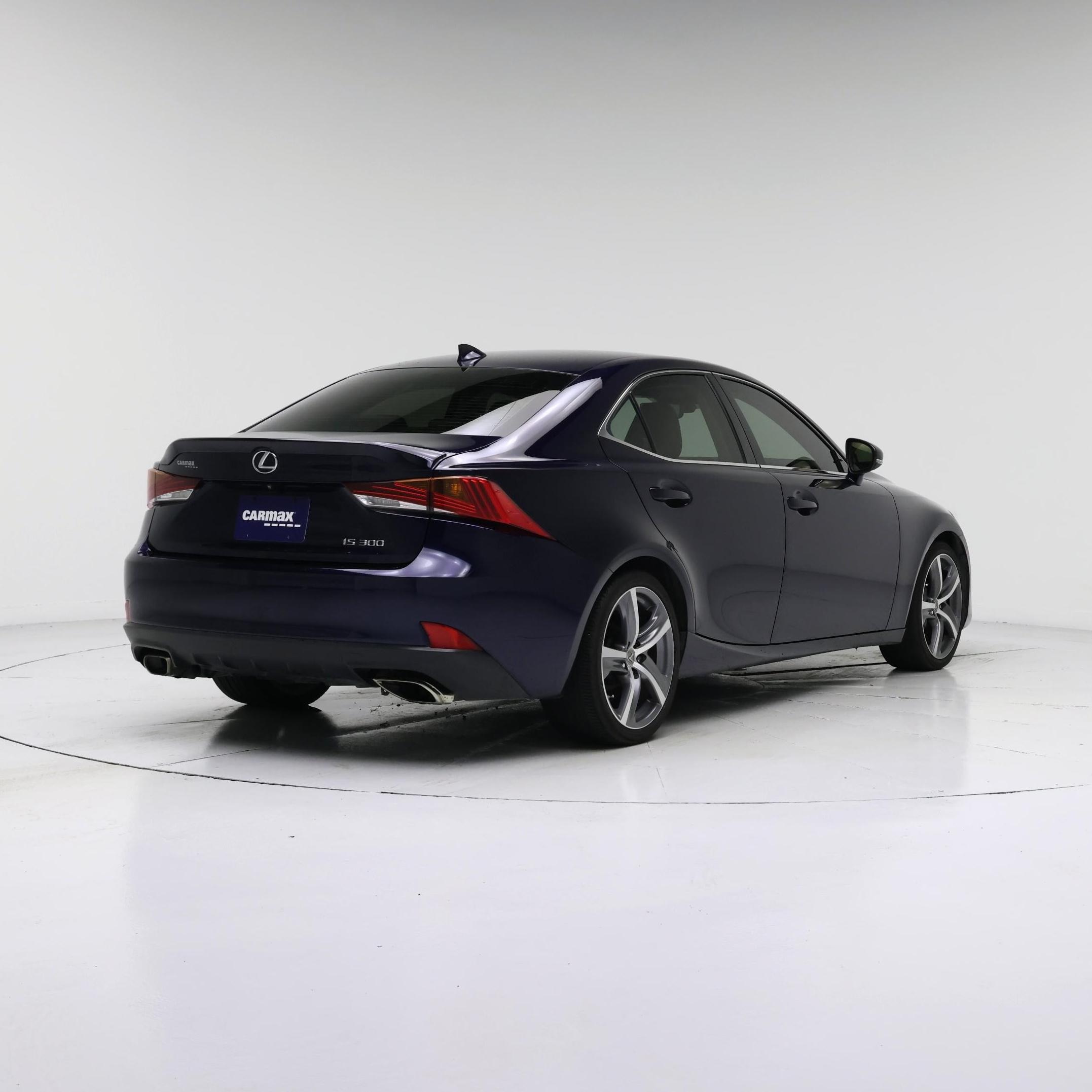 Thumbnail: 2019 Lexus IS - 8