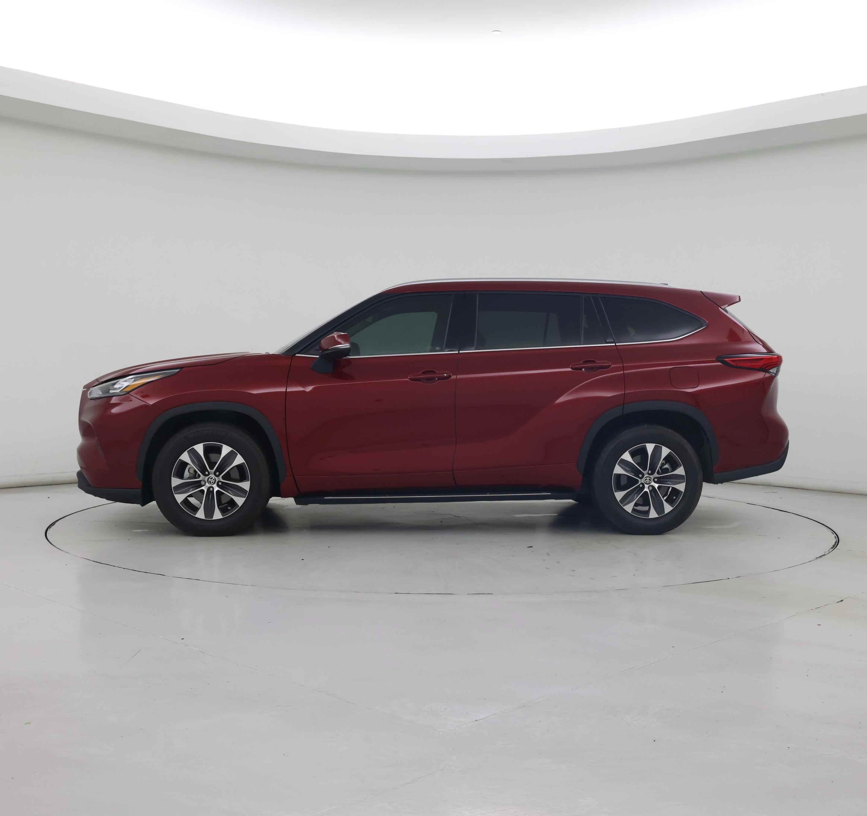 Thumbnail: 2020 Toyota Highlander - 3