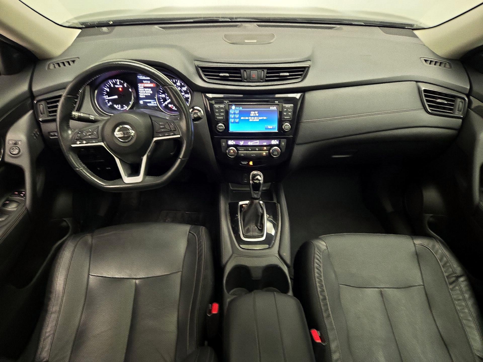 Thumbnail: 2017 Nissan Rogue - 9