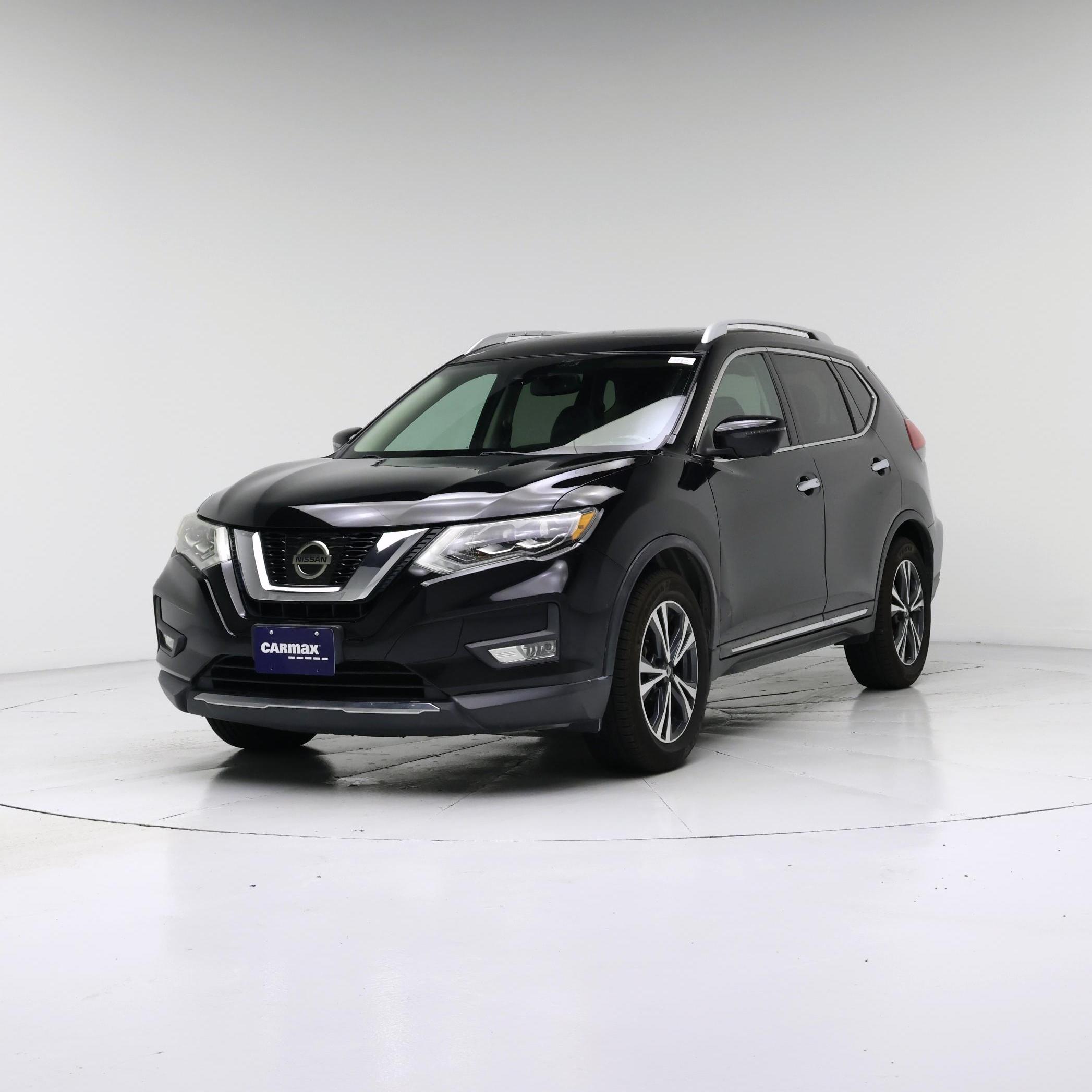 Thumbnail: 2017 Nissan Rogue - 4