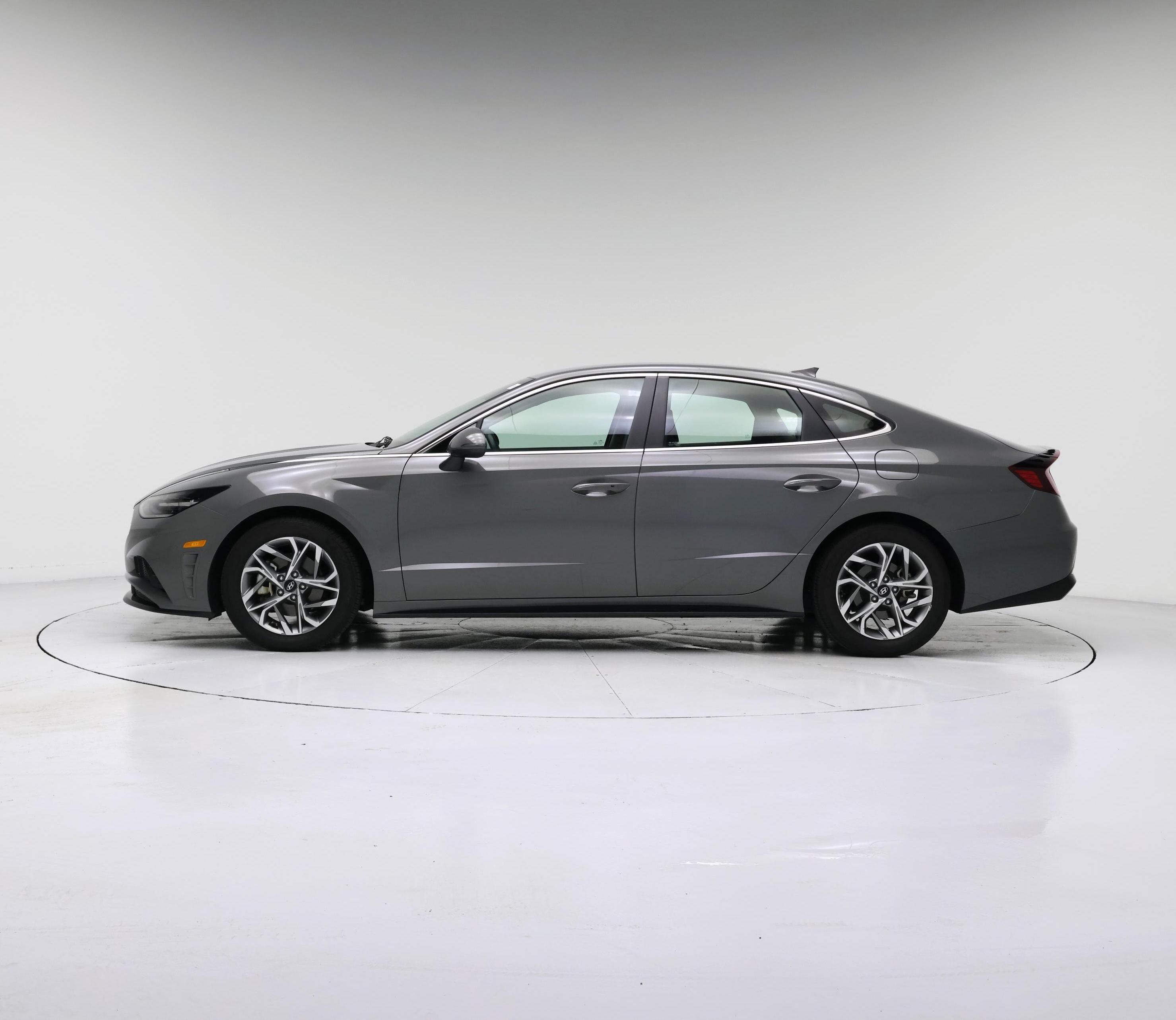 Thumbnail: 2023 Hyundai Sonata - 3