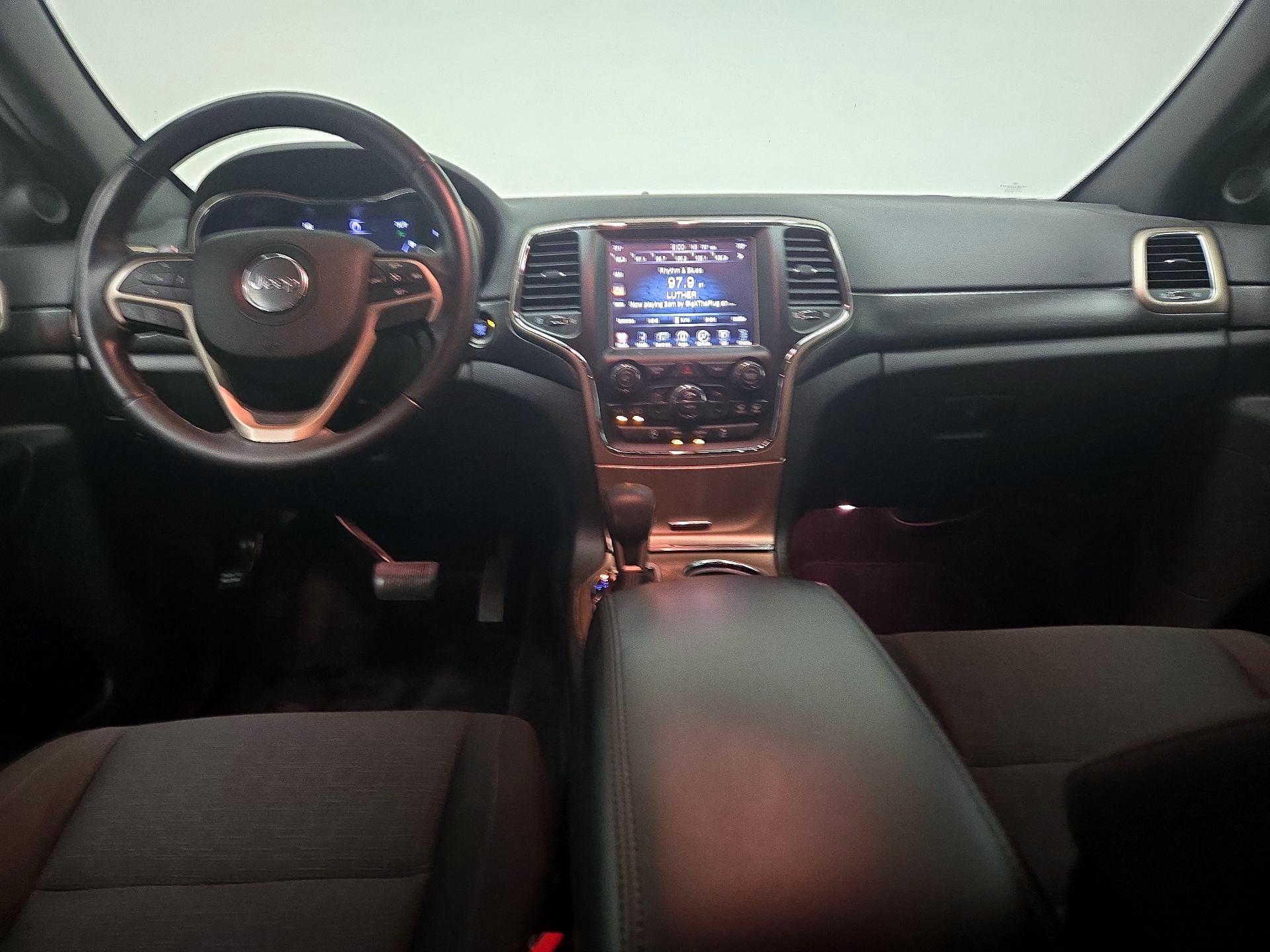 Thumbnail: 2016 Jeep Grand Cherokee - 9