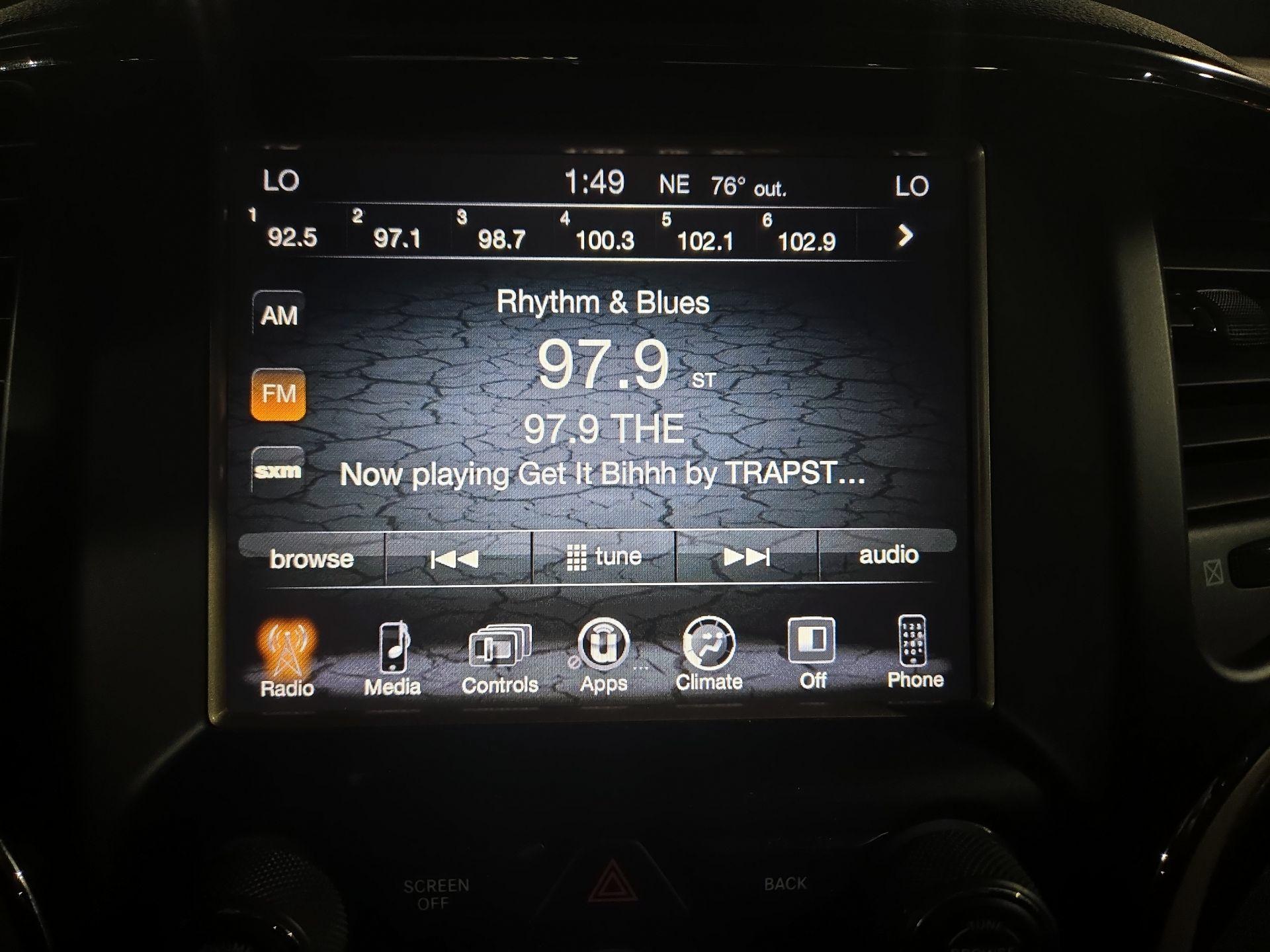 Thumbnail: 2016 Jeep Grand Cherokee - 13