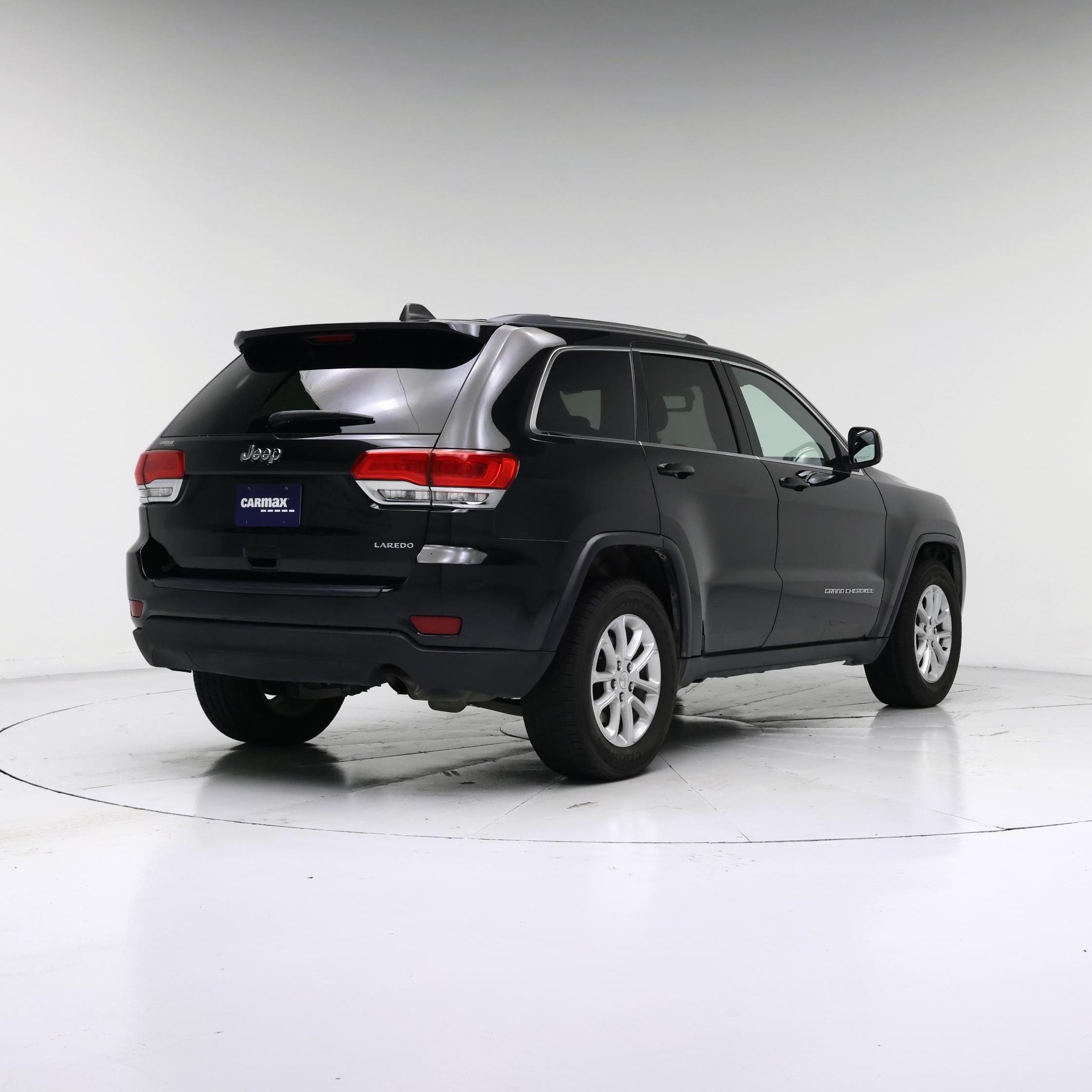 Thumbnail: 2016 Jeep Grand Cherokee - 8